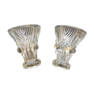 Vases d'une paire en verre pressé moulé art deco