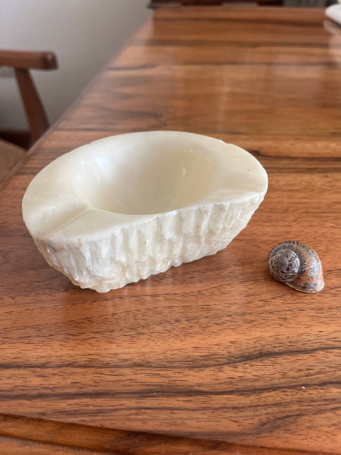 Vintage 1970s alabaster stone ashtray
