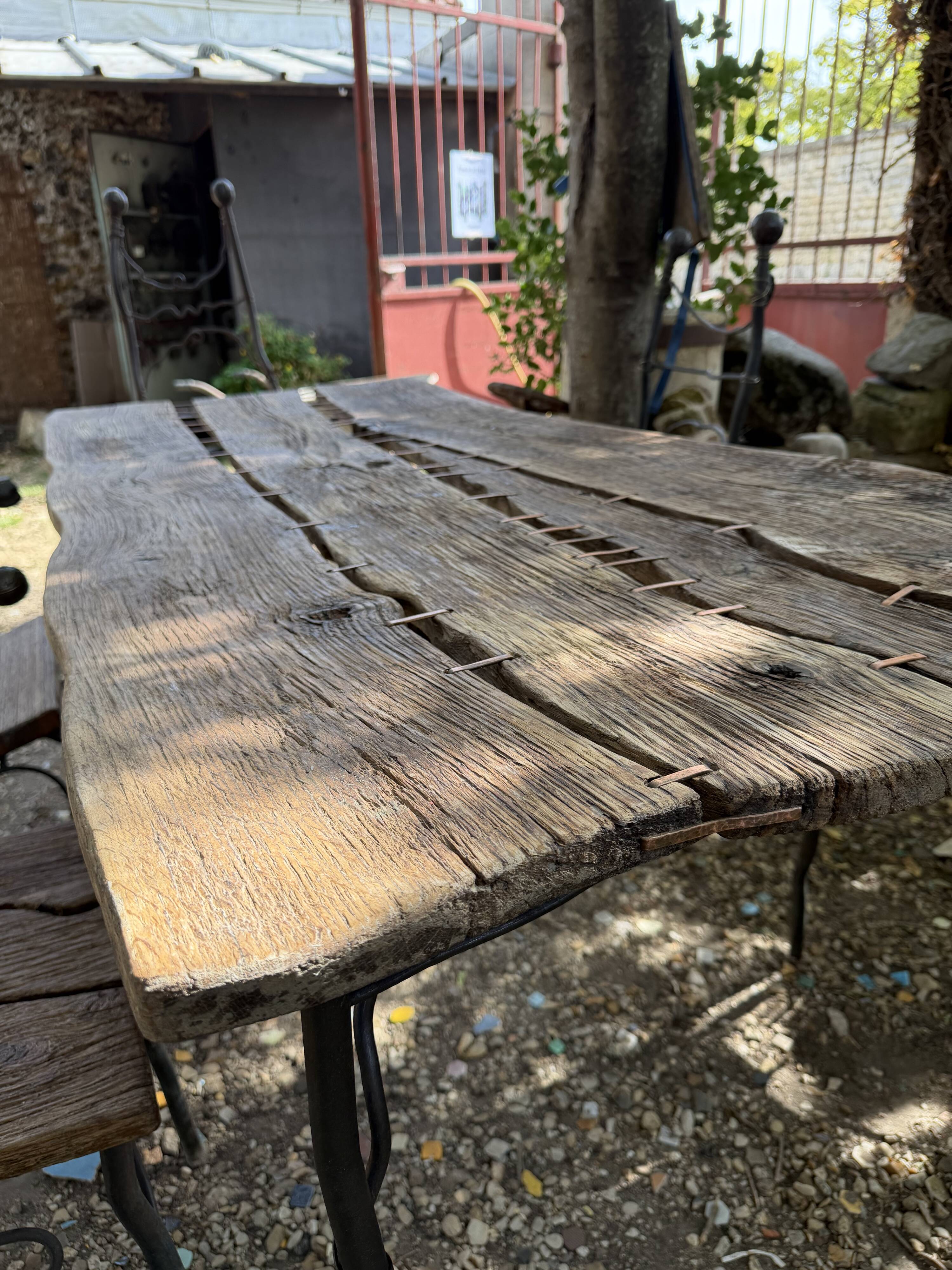 Patrick de Bruyn table and chair set