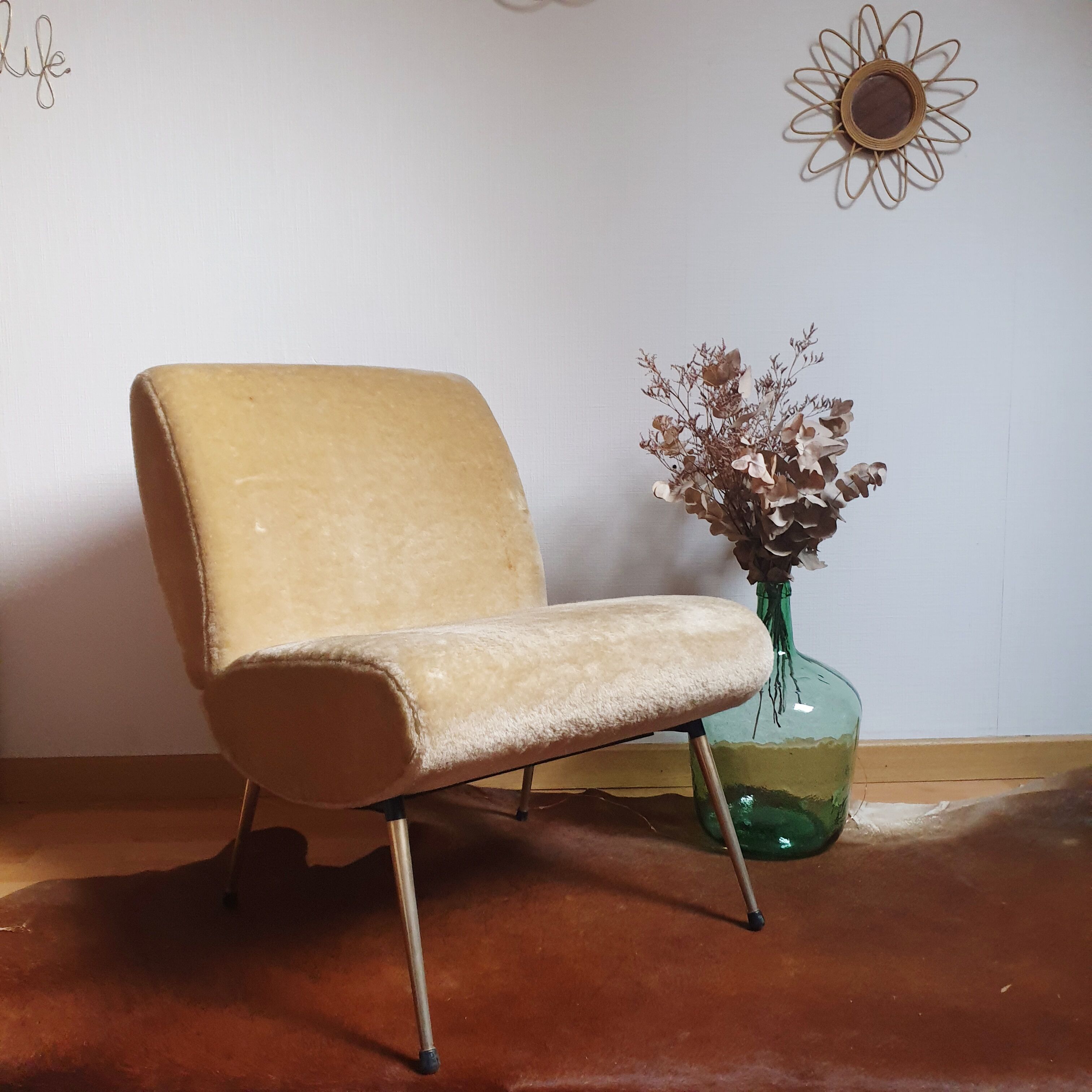 Kiss heater armchair from the house Pelfran vintage 60s perfect condition