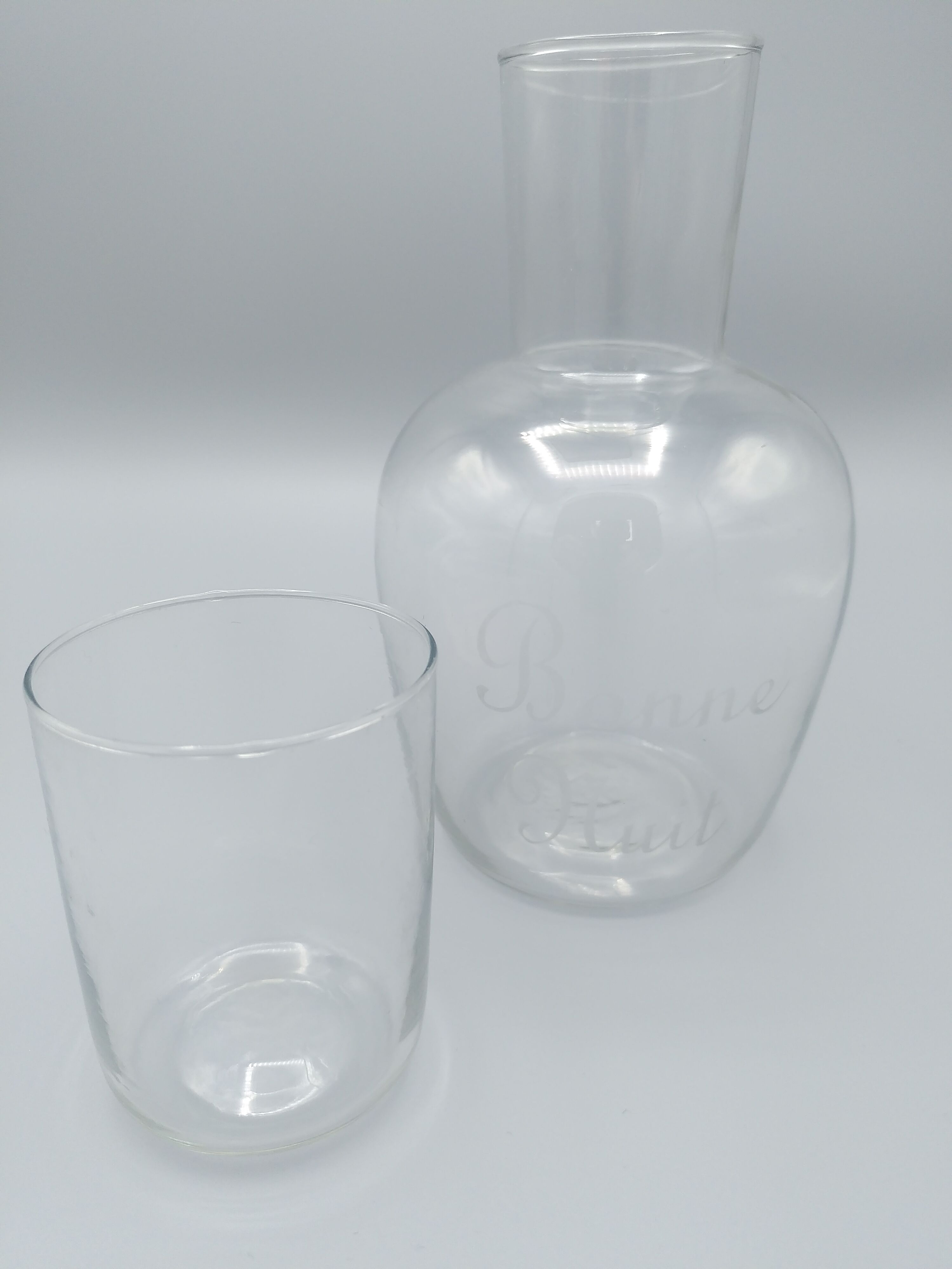 Night carafe engraved 'Good night' and its glass