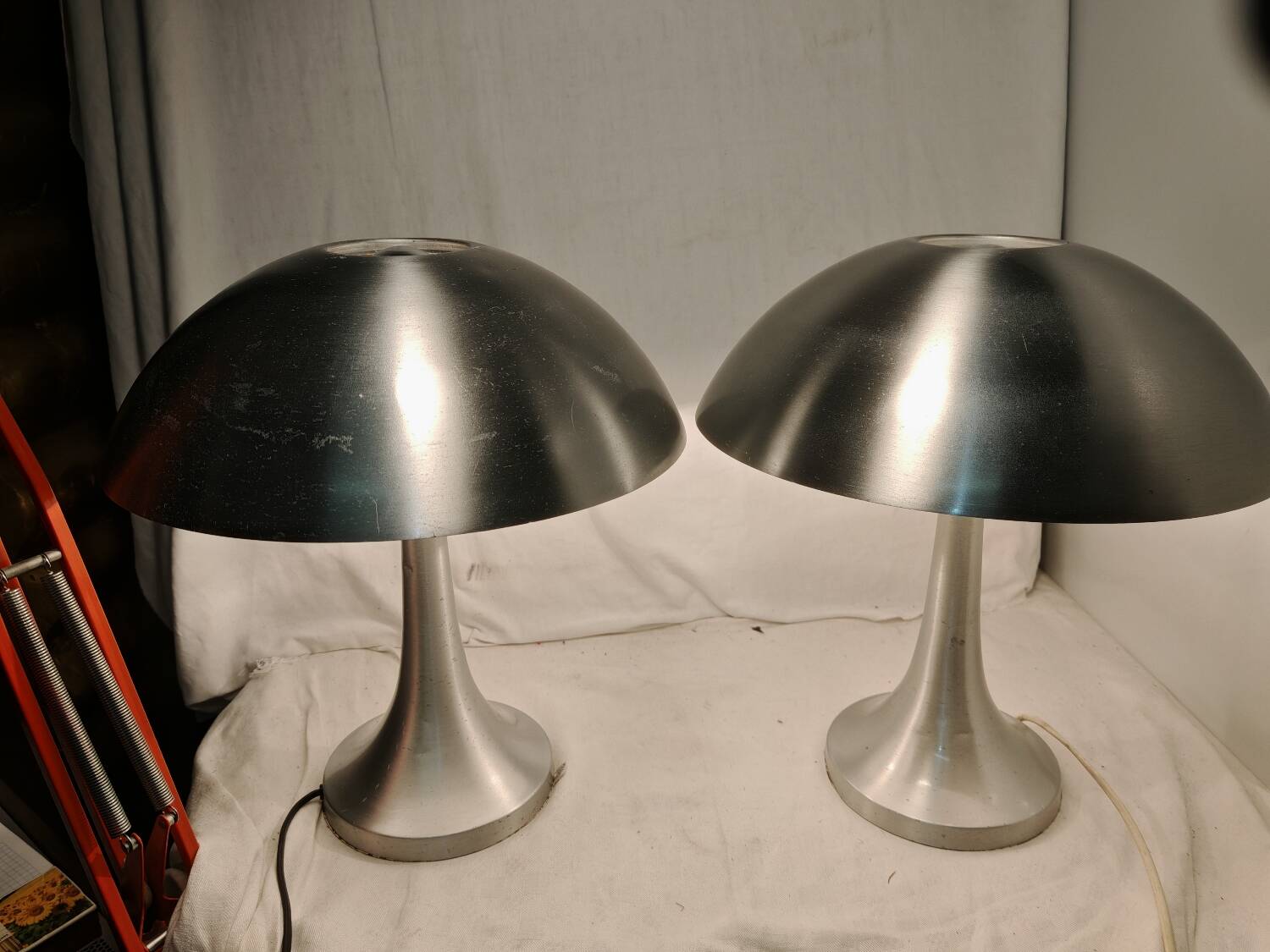 Pair of Philips aluminum mushroom lamps 70'