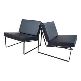 Set of 2 Artifort easy chairs mod. 024 by Kho Liang Li