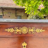 Commode en acajou d’époque empire estampillée courte