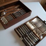 Ménagère métal argenté complète dans coffret 62 pièces