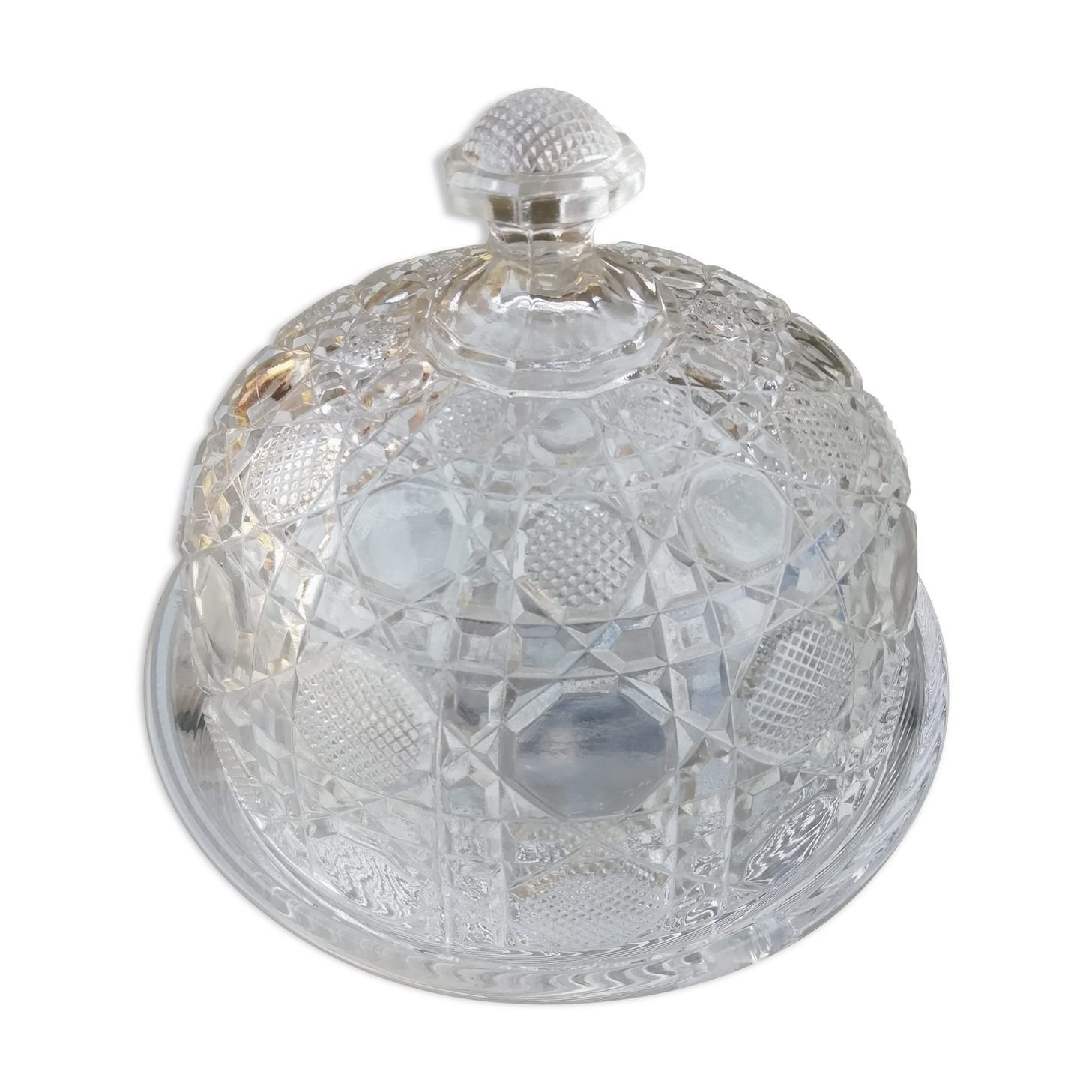 Chiseled glass bell