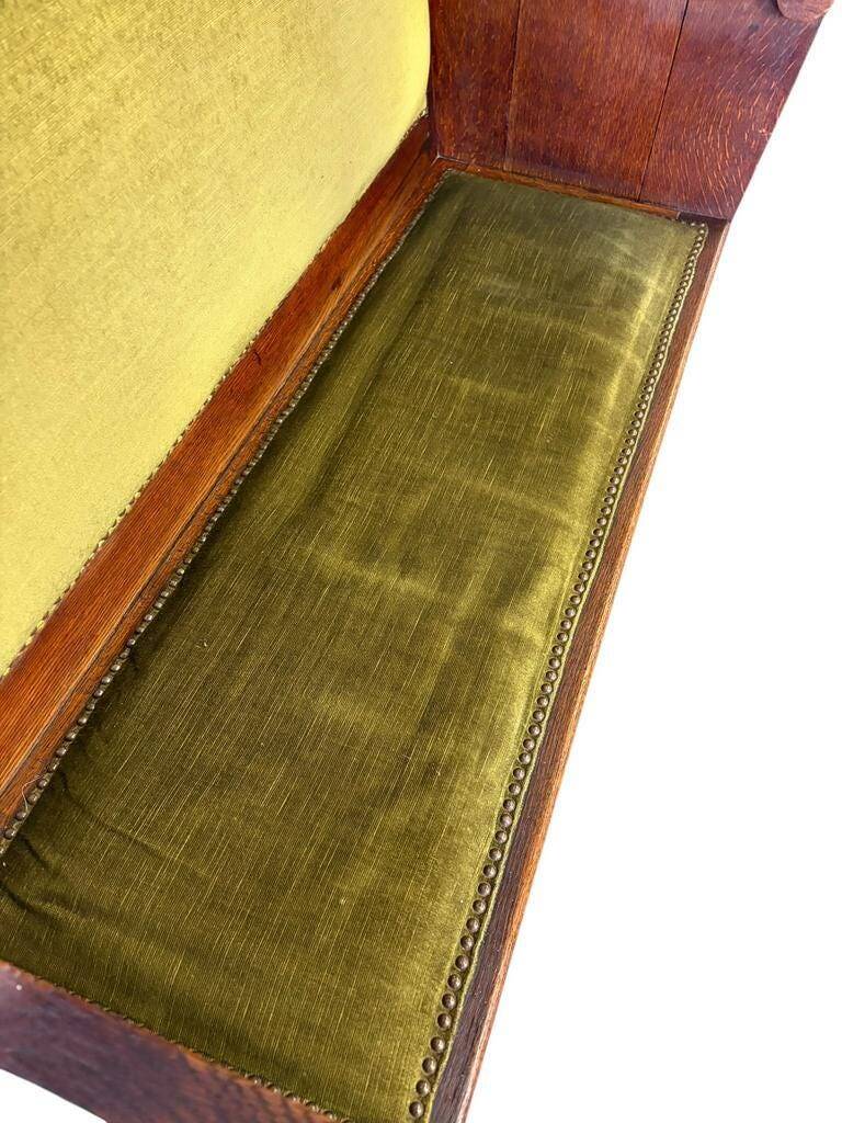 Antique wooden green bench / bench