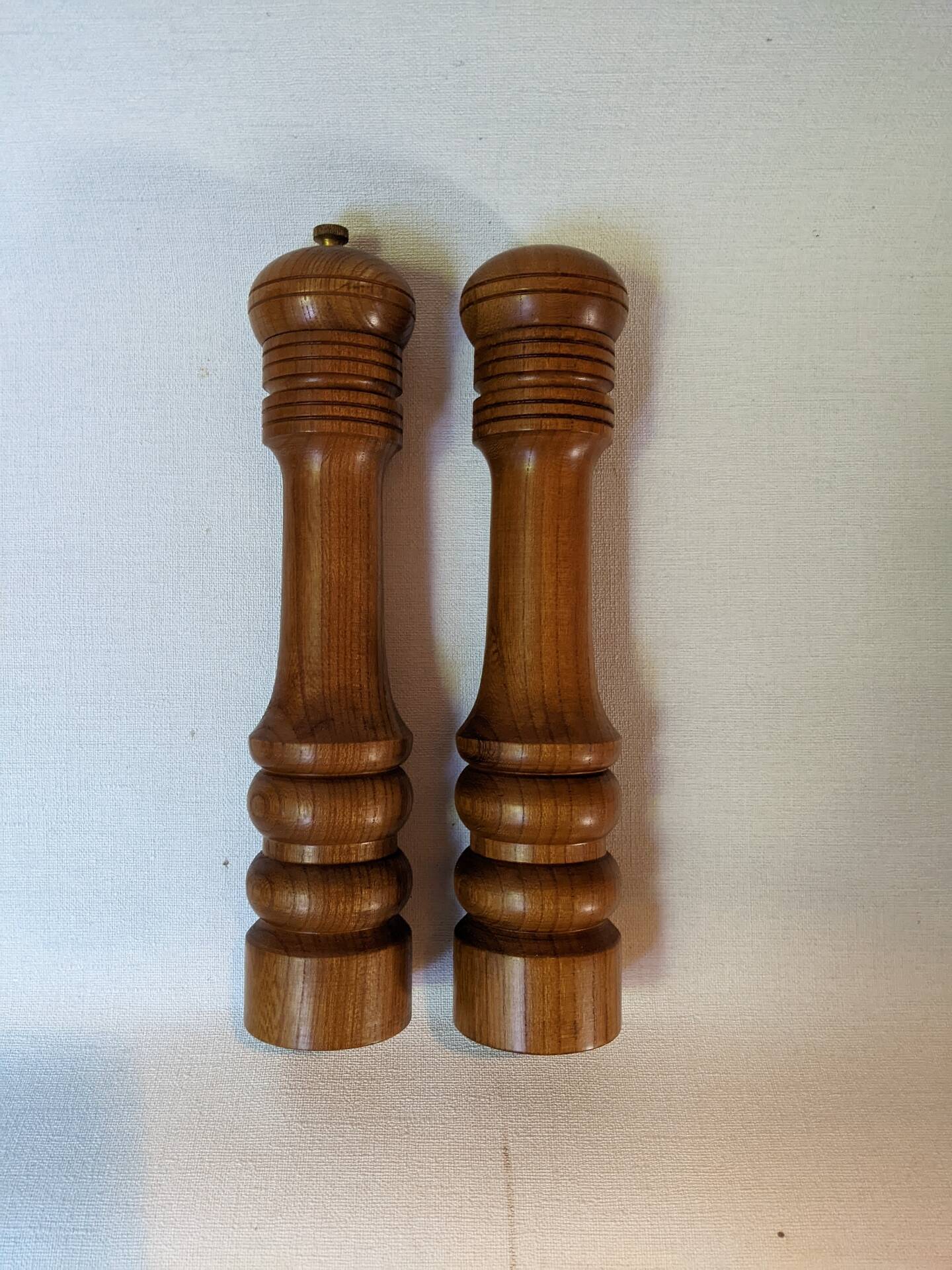 Salt and pepper mills Scandinavian country decor