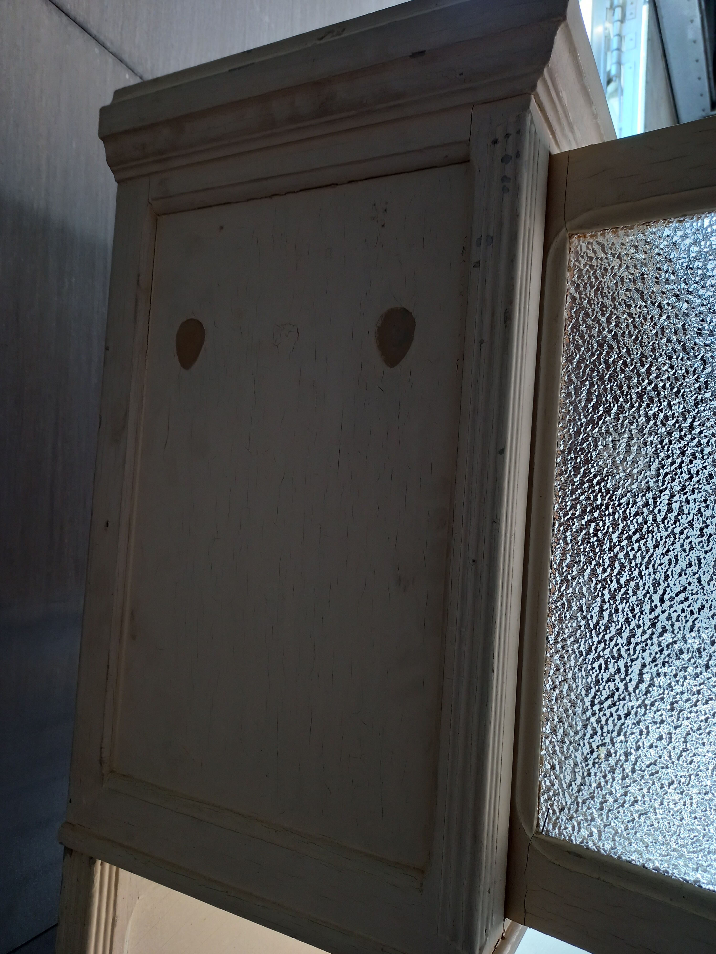 Parisian buffet high two bodies