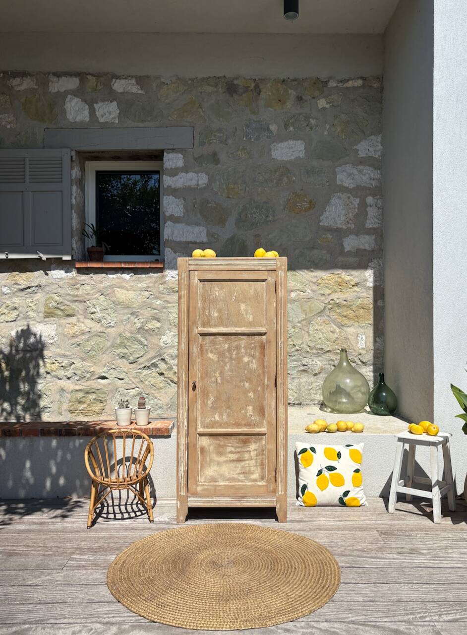 Parisian hosiery cabinet