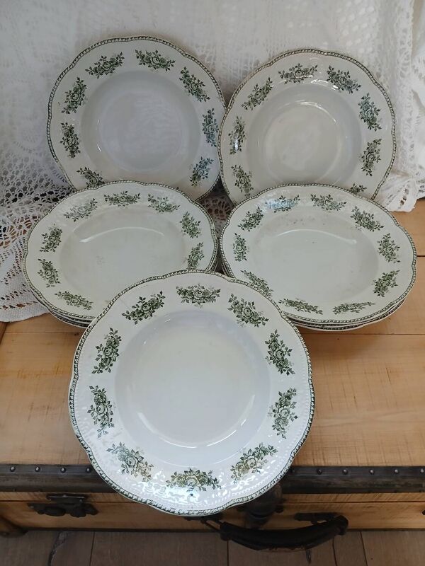 9 assiettes creuses Terre de fer Badonviller