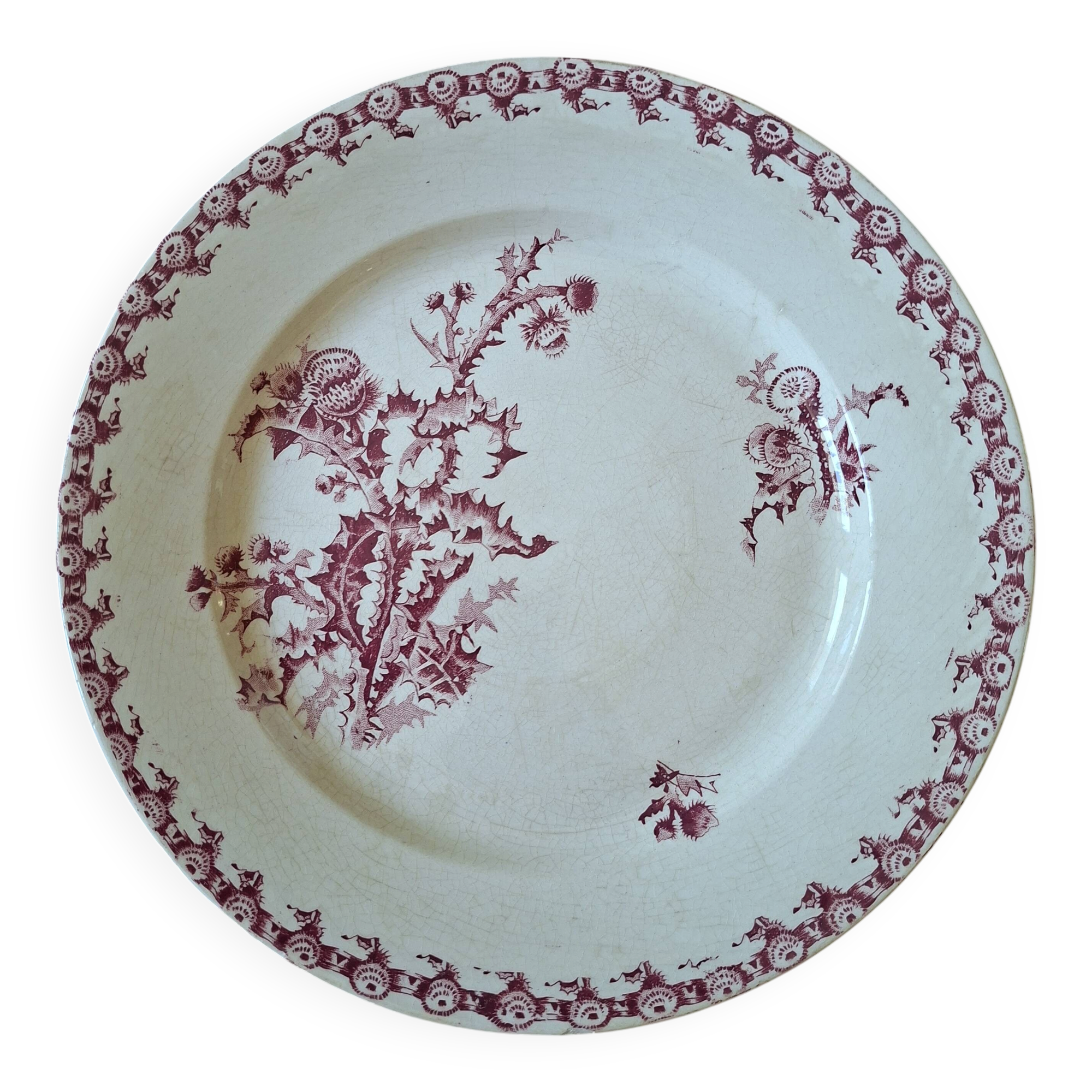 Plat faïencerie girns chardon in red
