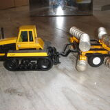 1970 caterpillar metal tractor