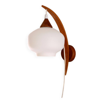 Applique murale avec opaline