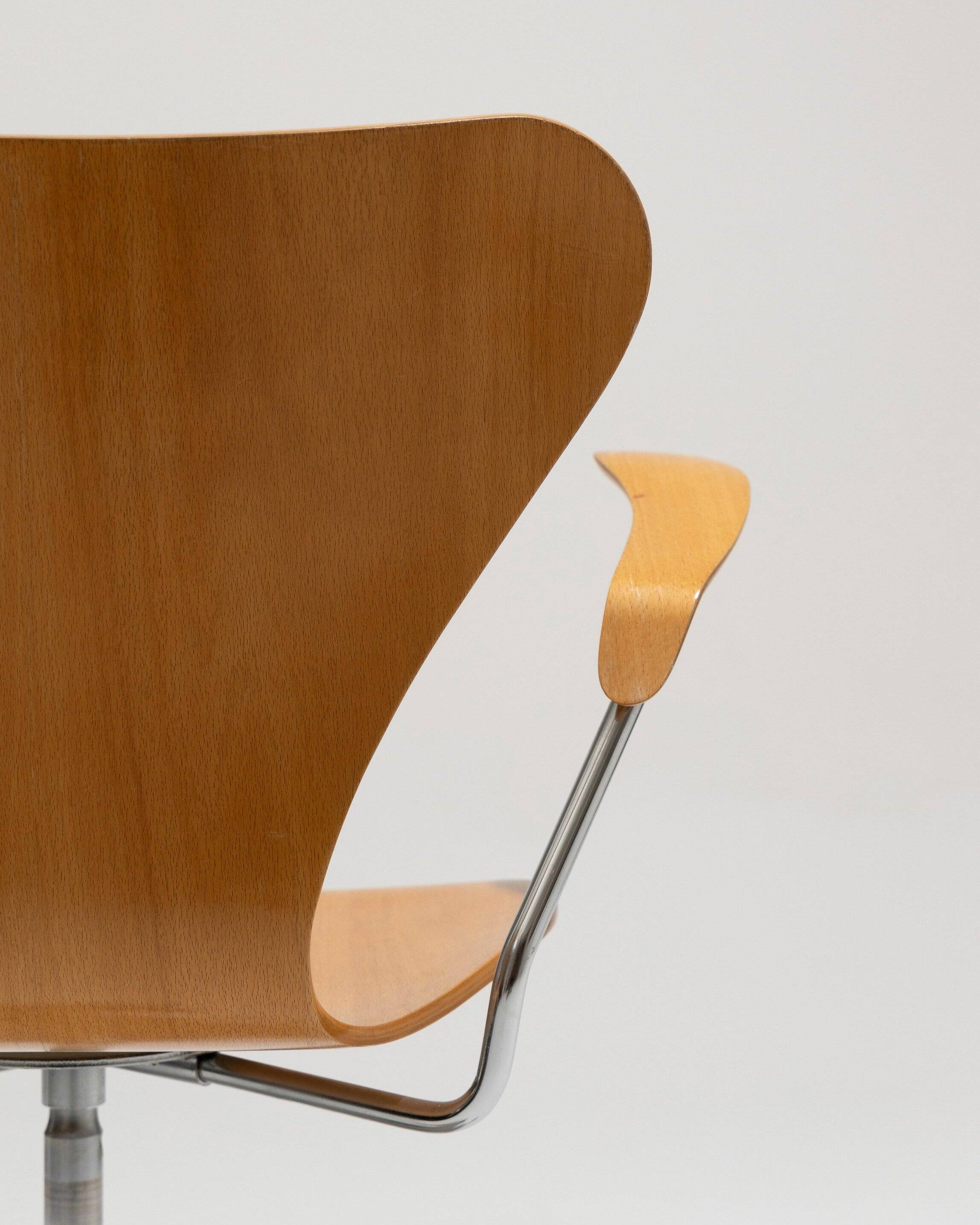 Swivel office chair 3217, Arne Jacobsen, 1960s