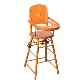 Chaise haute pour poupées en bois vintage