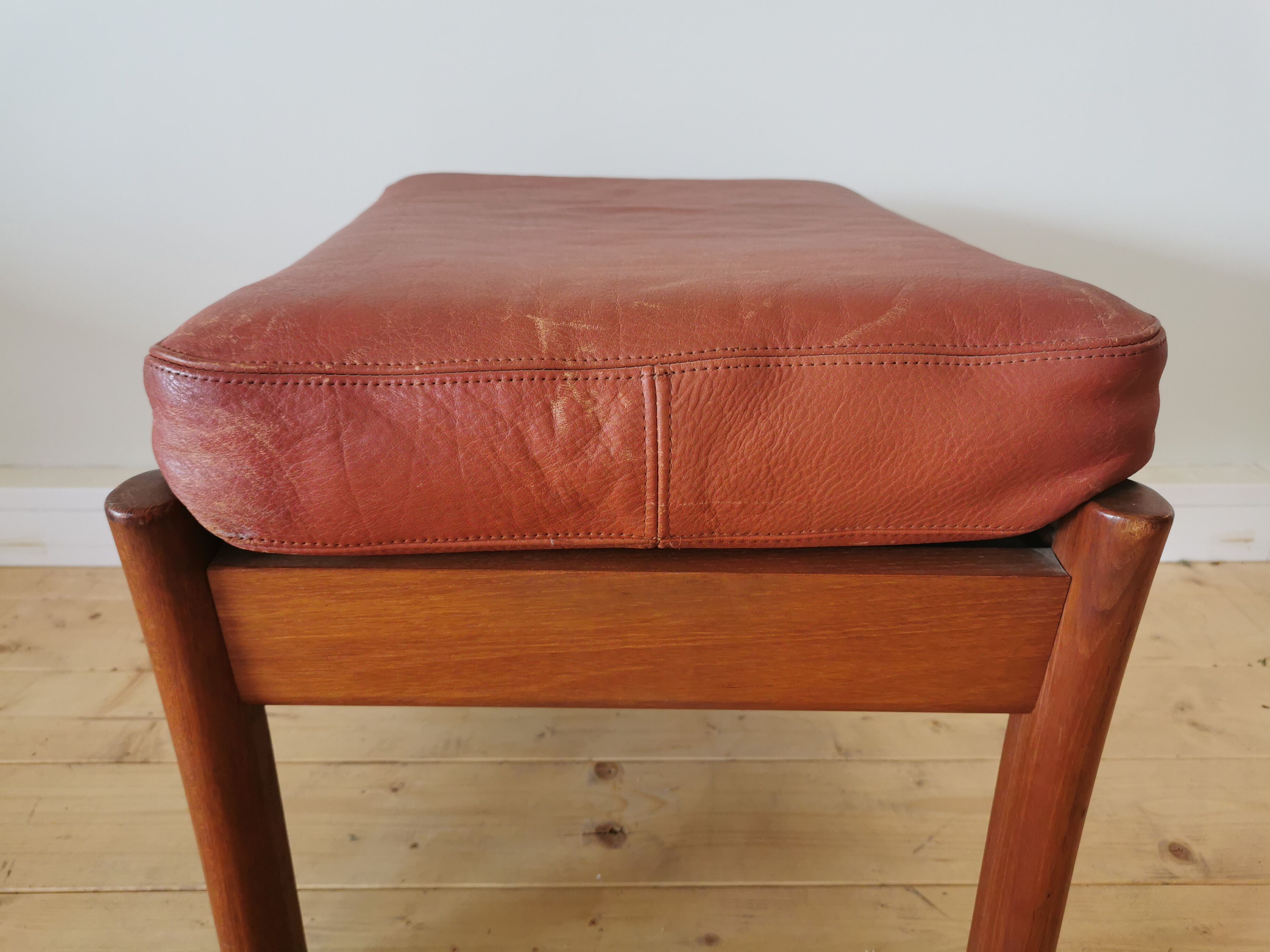 Pair of Dyrlund leather footrest 60s leather