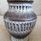 Vintage signed vase in mauve-gray ceramic