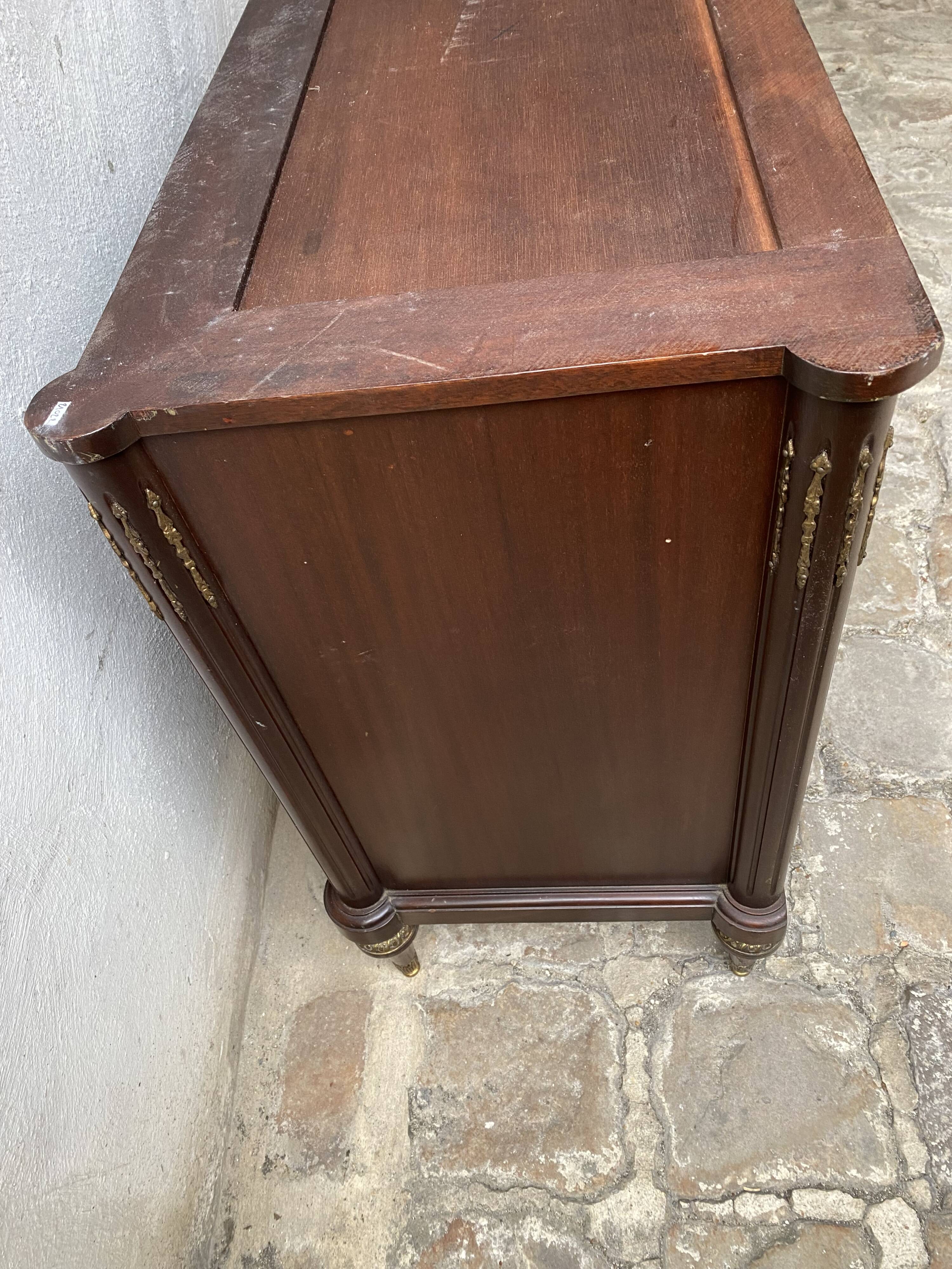 Small Louis XVI style mahogany chest of drawers, 20th century