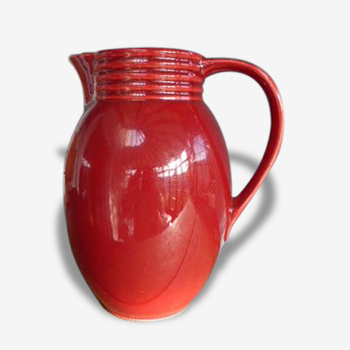 Pichet, carafe ancienne en céramique émaillée rouge
