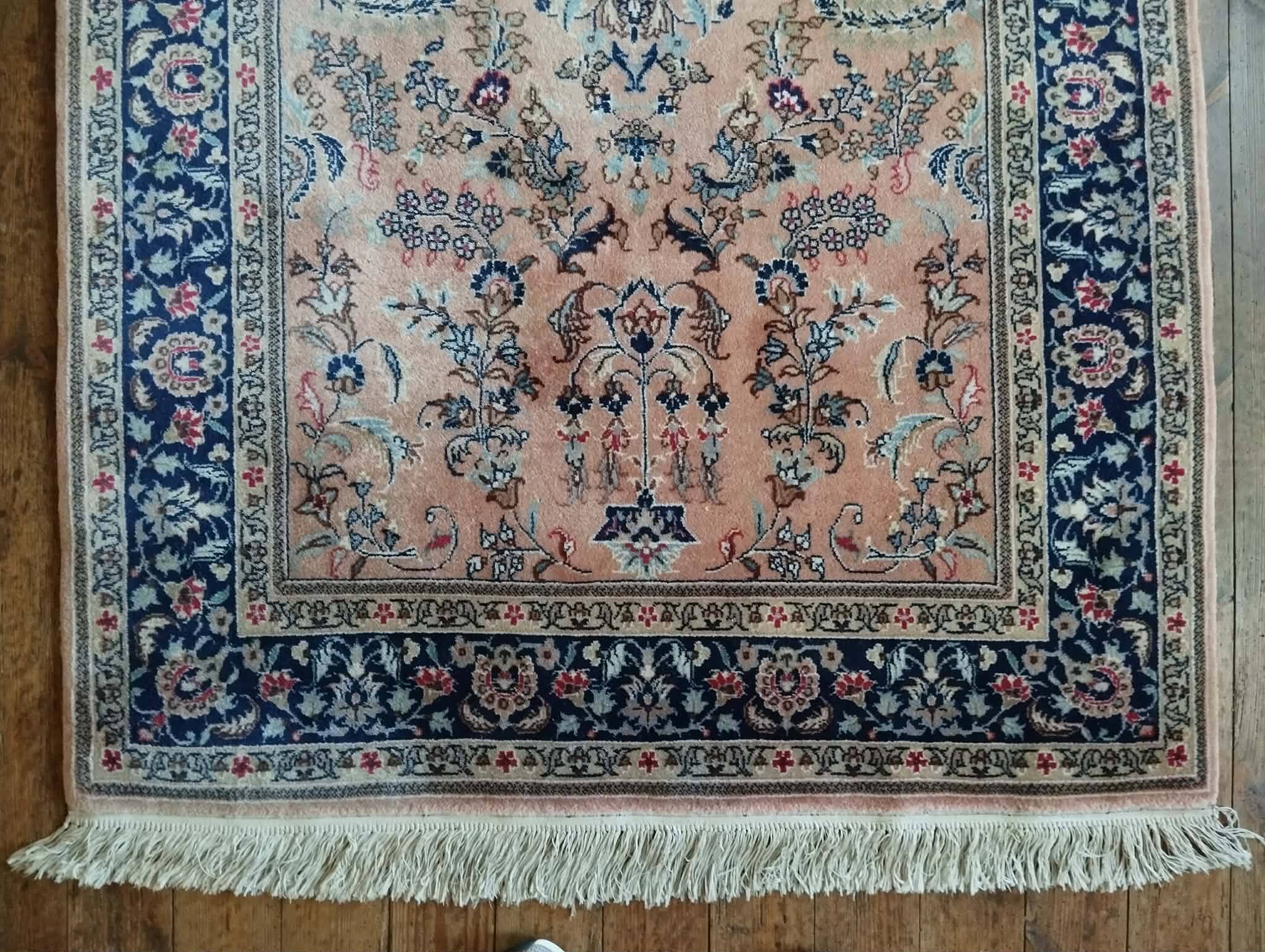 Handmade Persian Sarough rug 189x125cm
