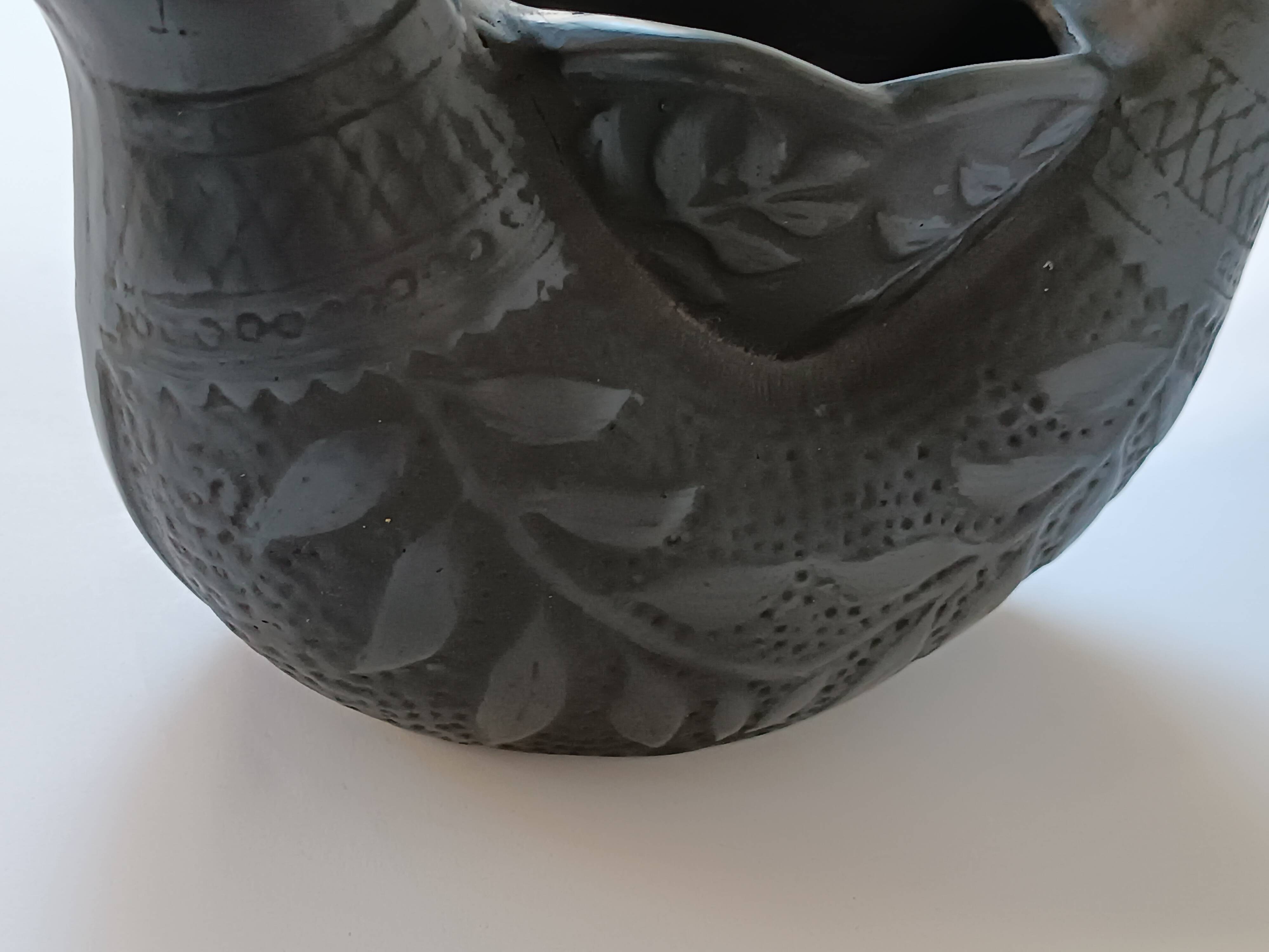 Zoomorphic vase with double birds in black clay from Marginea, Romania.