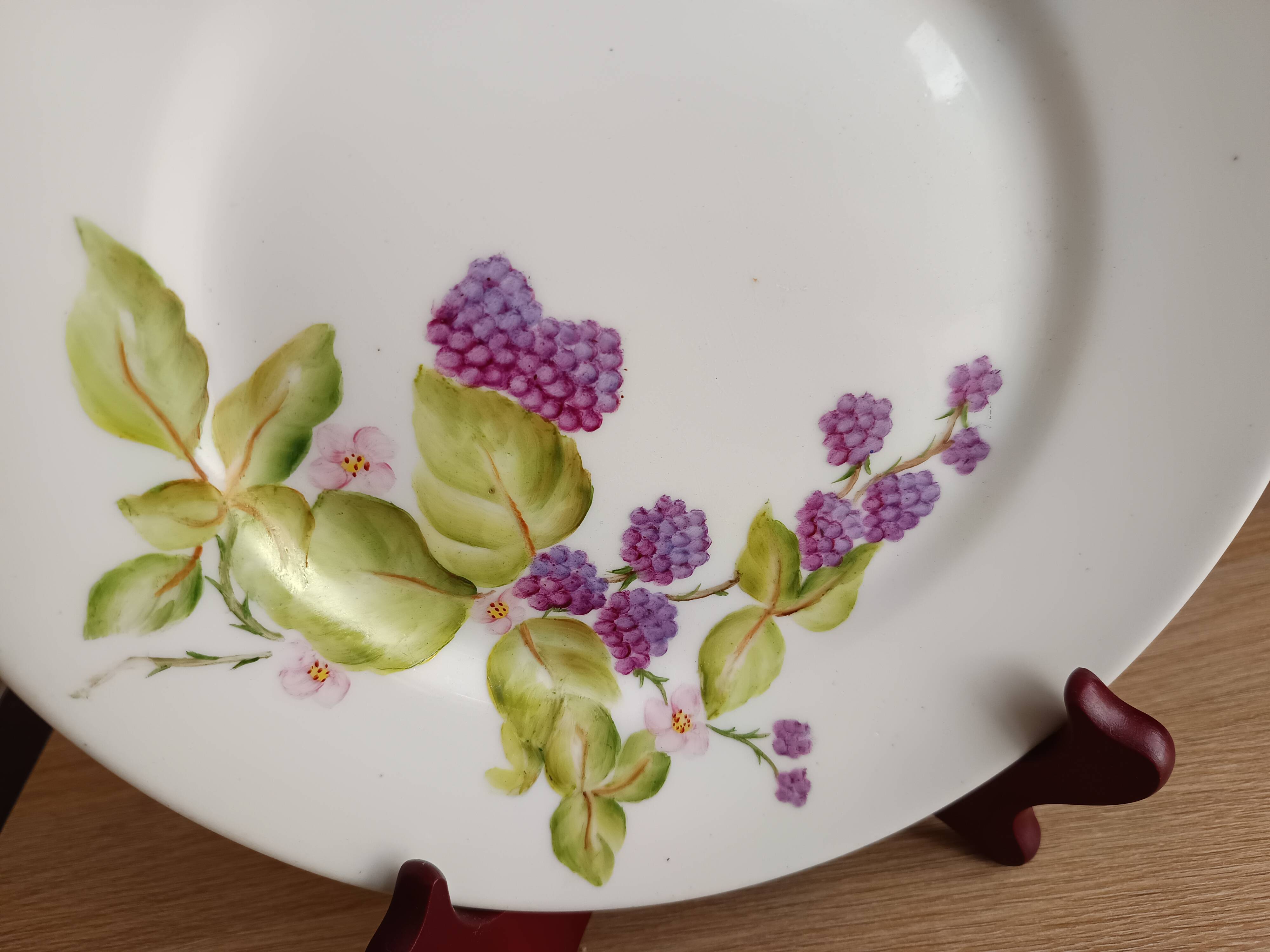 3 hand-decorated plates
