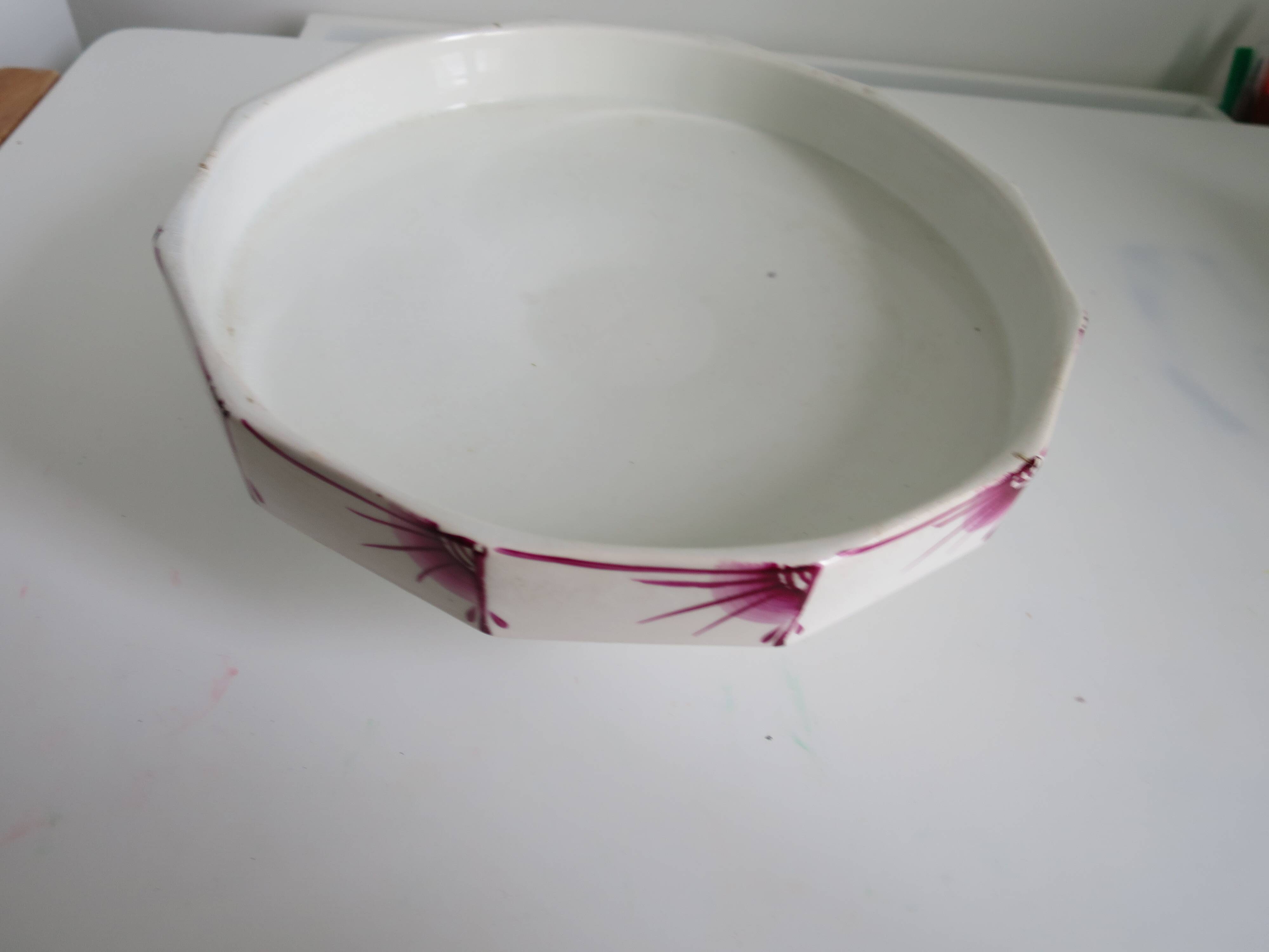 Compotier–Vintage serving plate-Cake dish–Dark pink red art deco patterns - octagonal shape