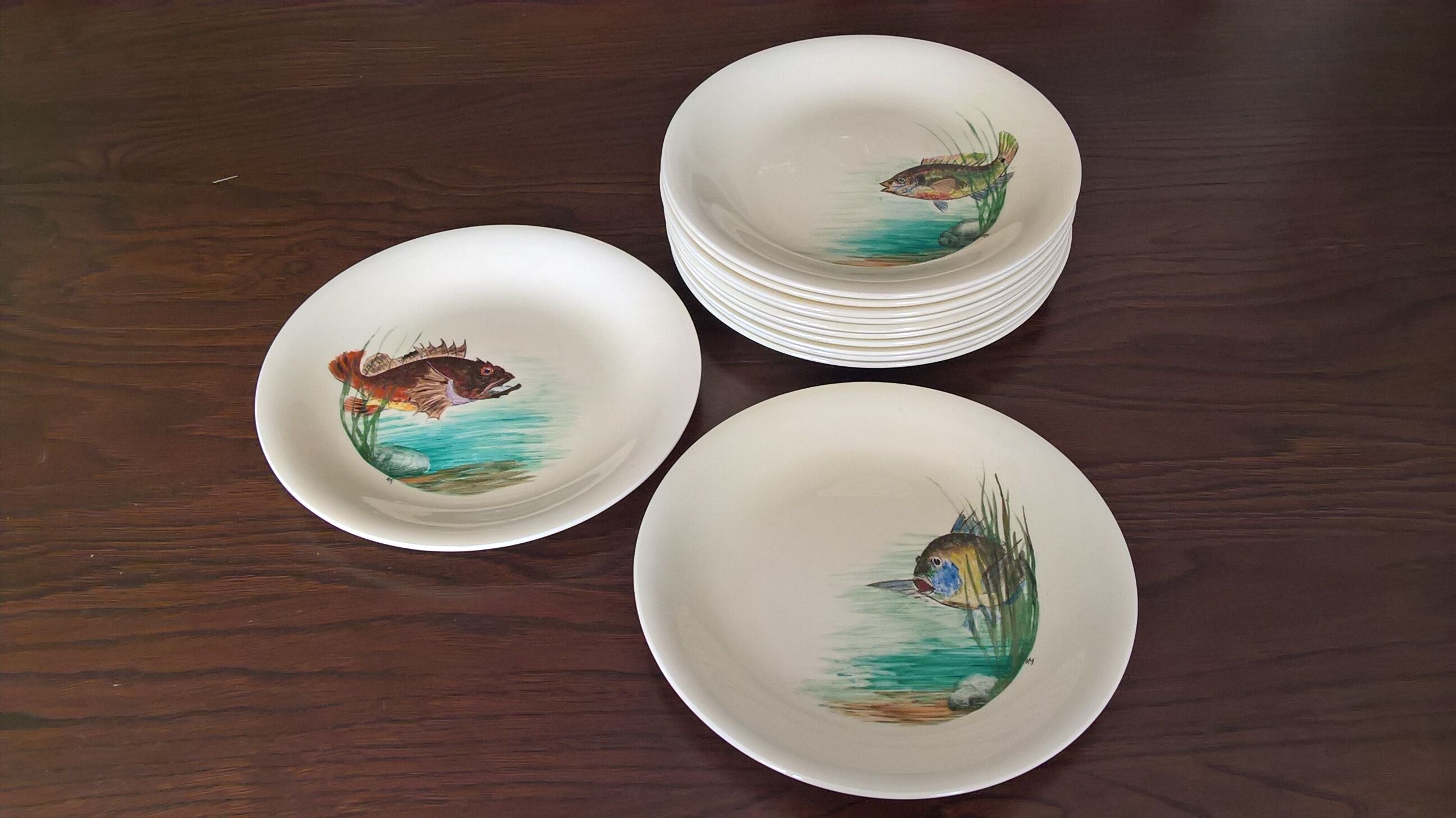 12 fish plates Proceram Cerel Aubagne, 1950s