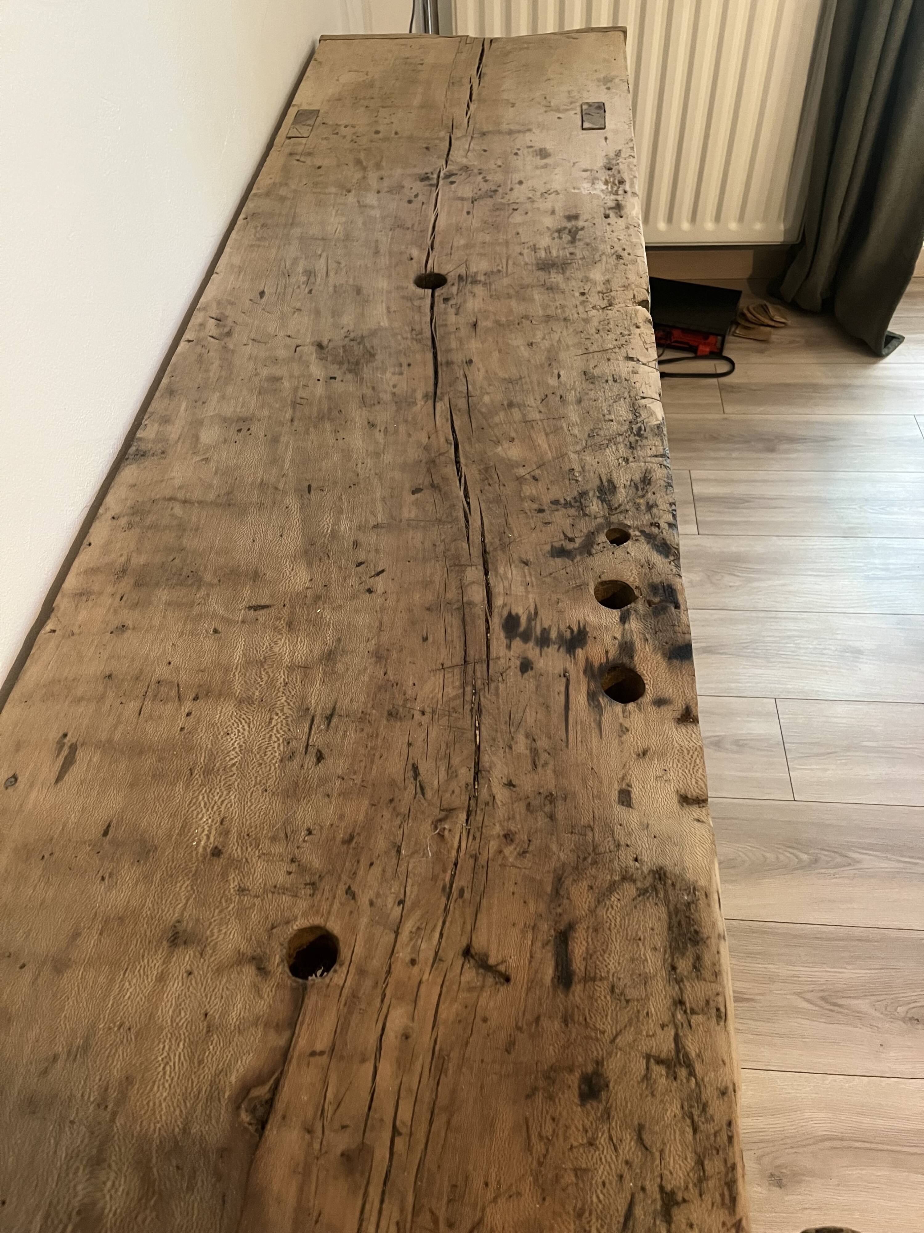 Old workbench / Carpenter's workbench