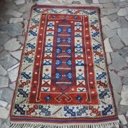 Vintage hand-knotted kazak rug 185x127cm