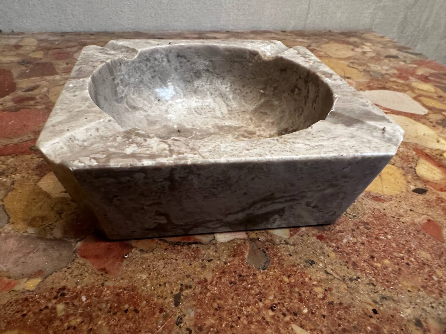 Ashtray, beige marble catch-all.