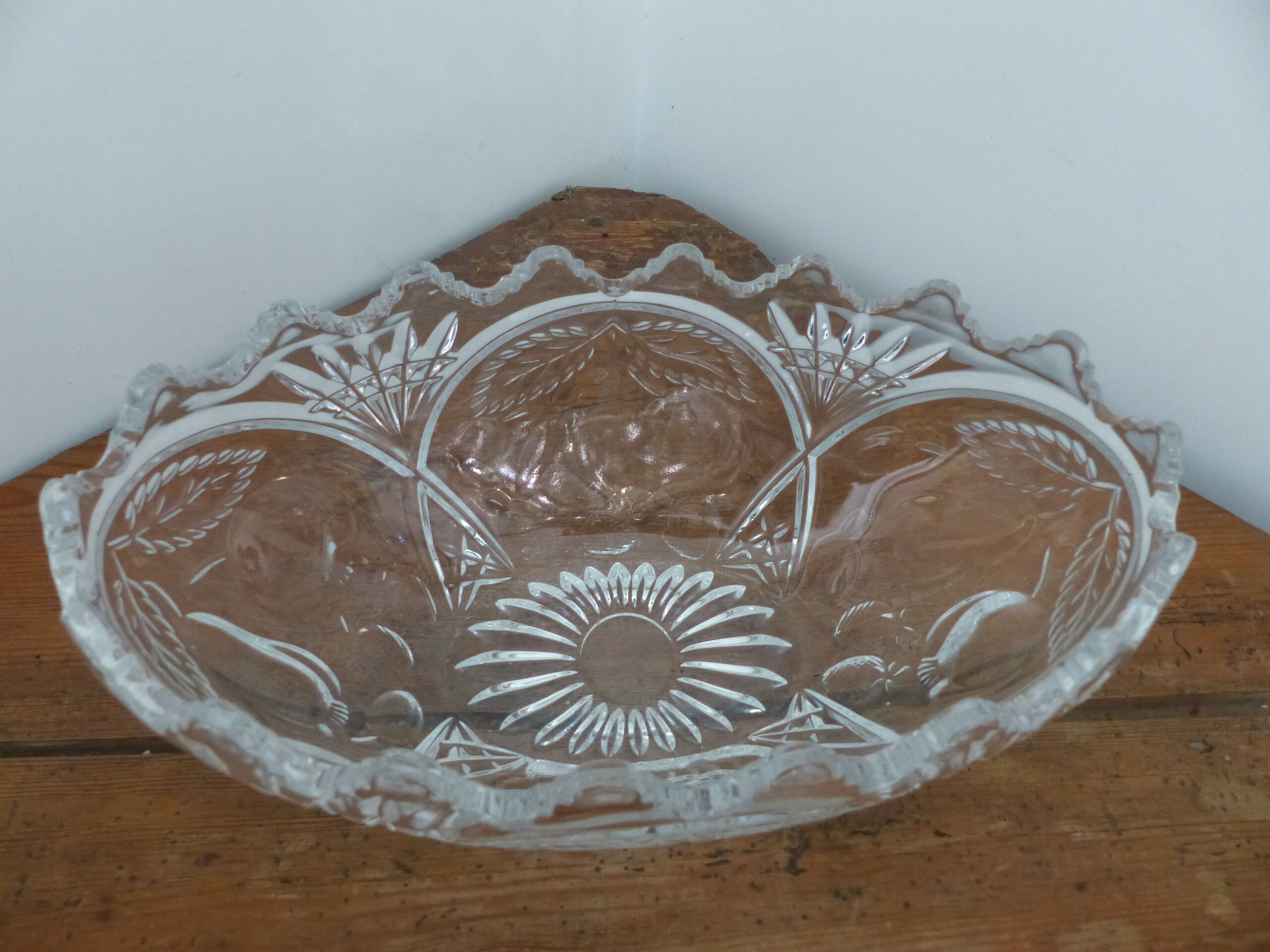 Molded crystal fruit cup