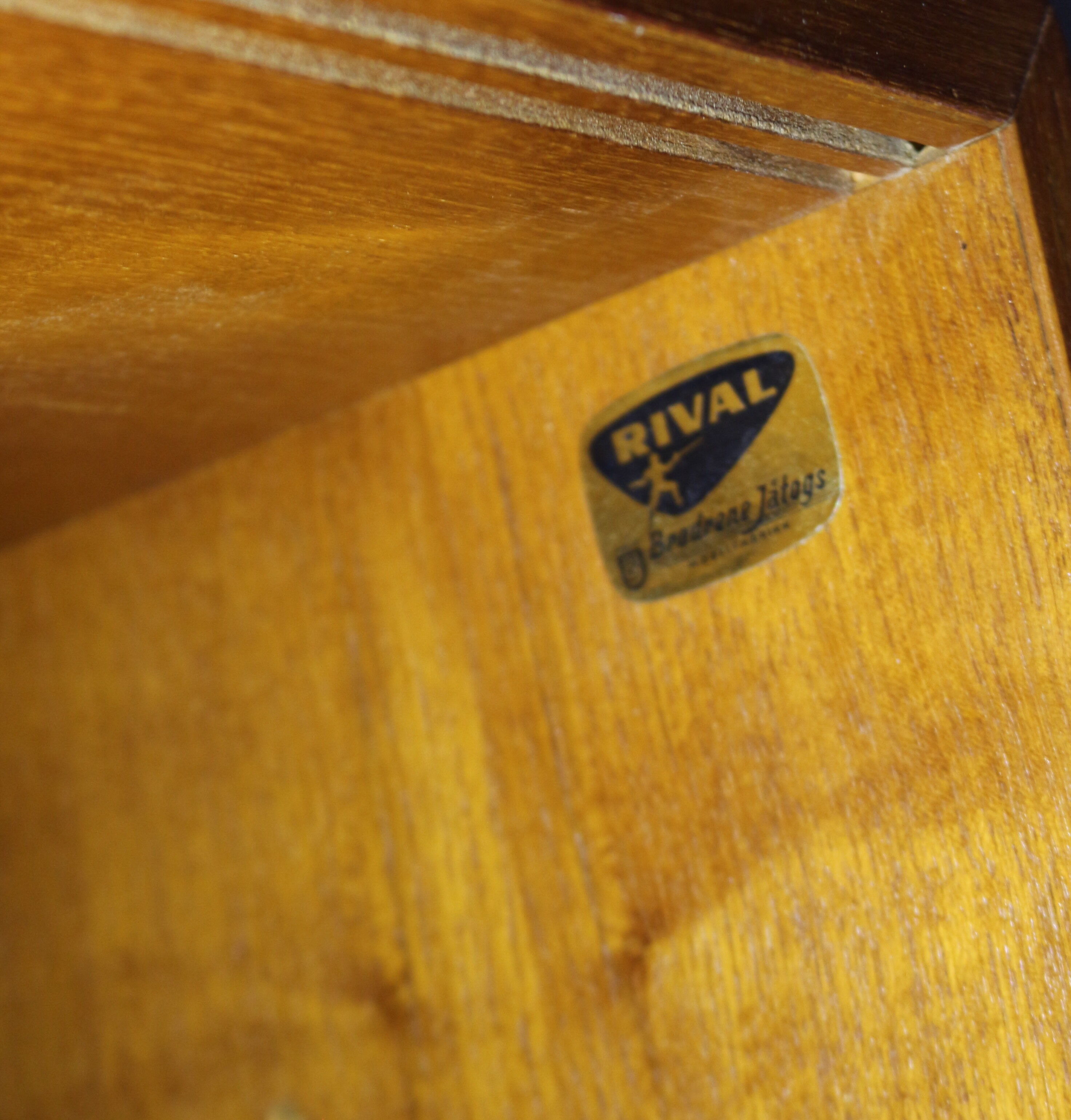 Standing shelf by Rival Brodrene Jatog, Norway 1960's