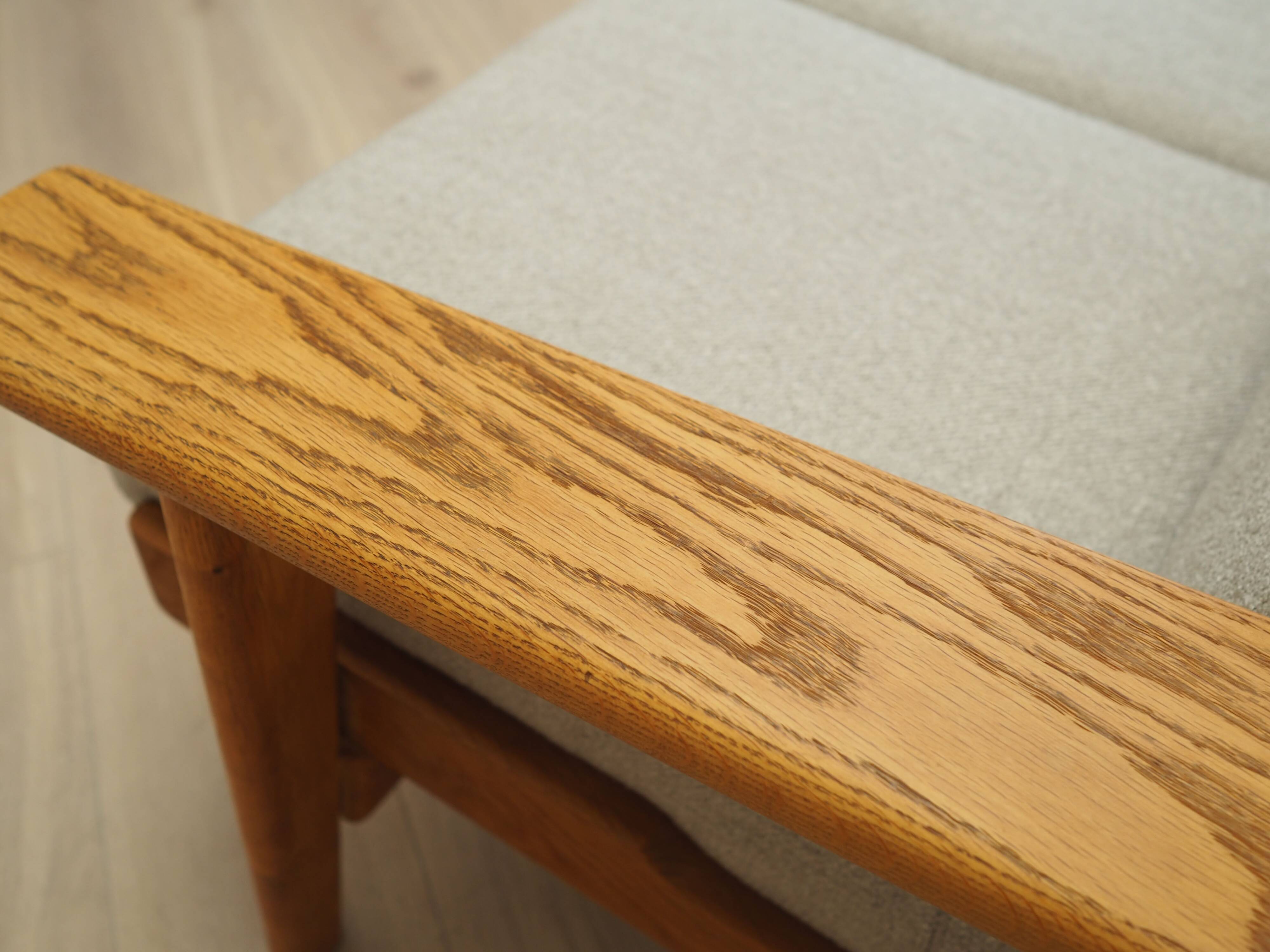 Canapé en chêne, design danois, années 1960, designer : Hans J. Wegner, fabricant : Getama