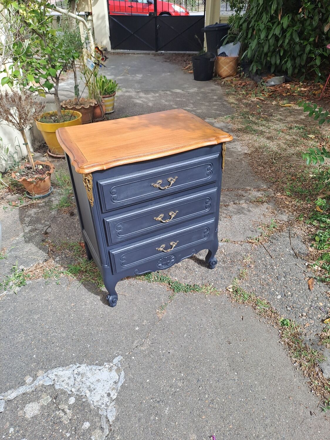 Painted Louis XV style chest of drawers