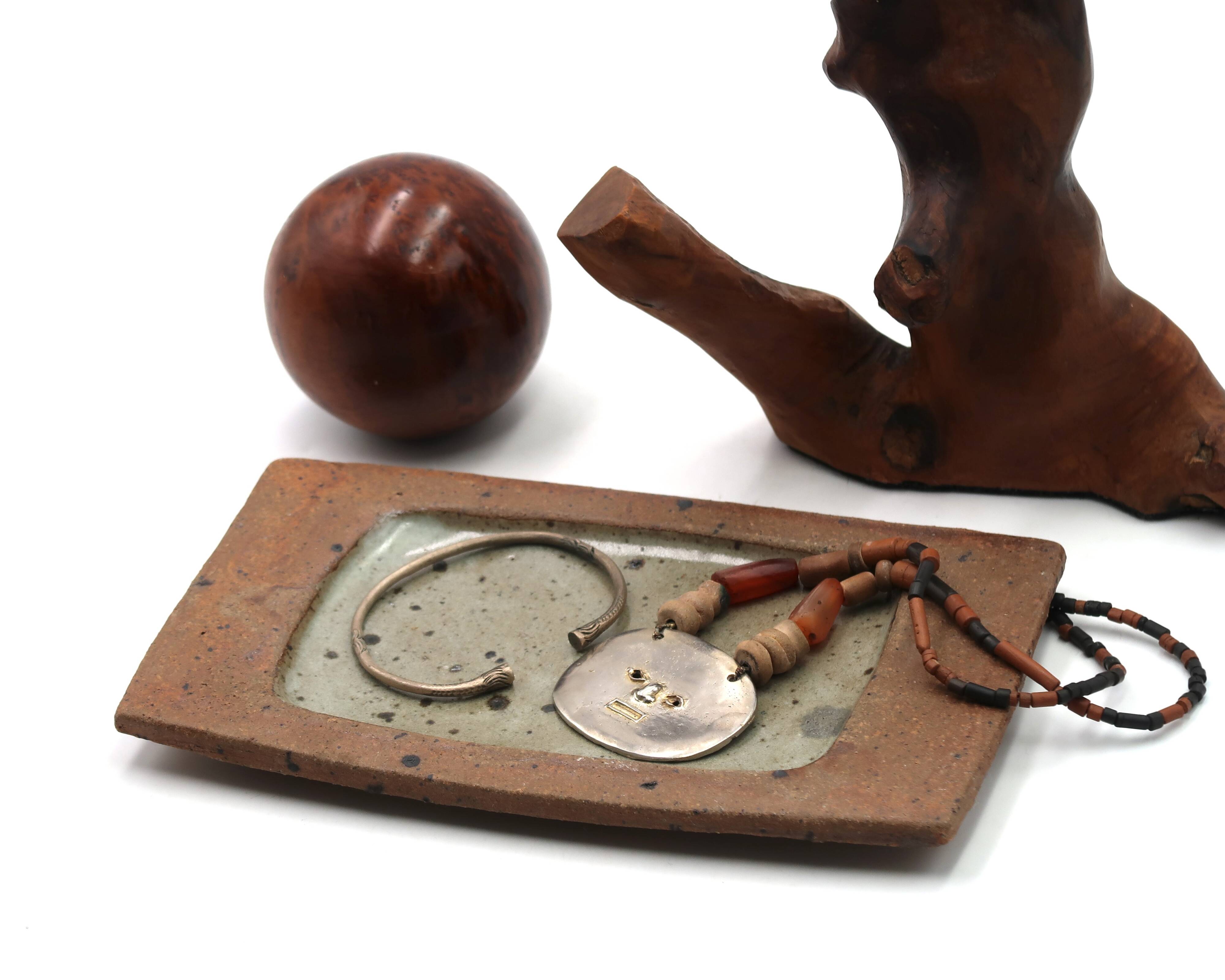 Rectangular dish in stoneware by Gustave Tiffoche, 1960s ceramics.