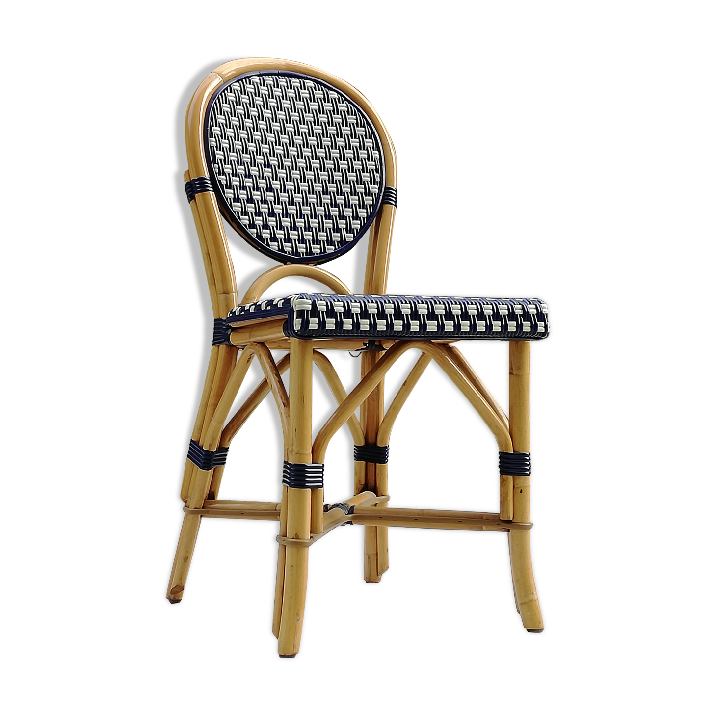 Chaise de terrasse de bistrot parisien