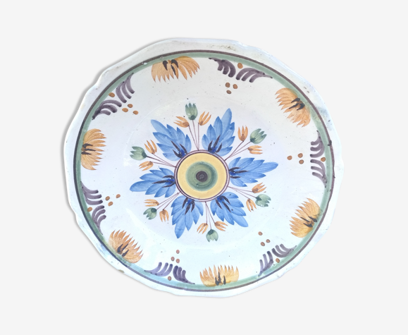 Assiette en porcelaine