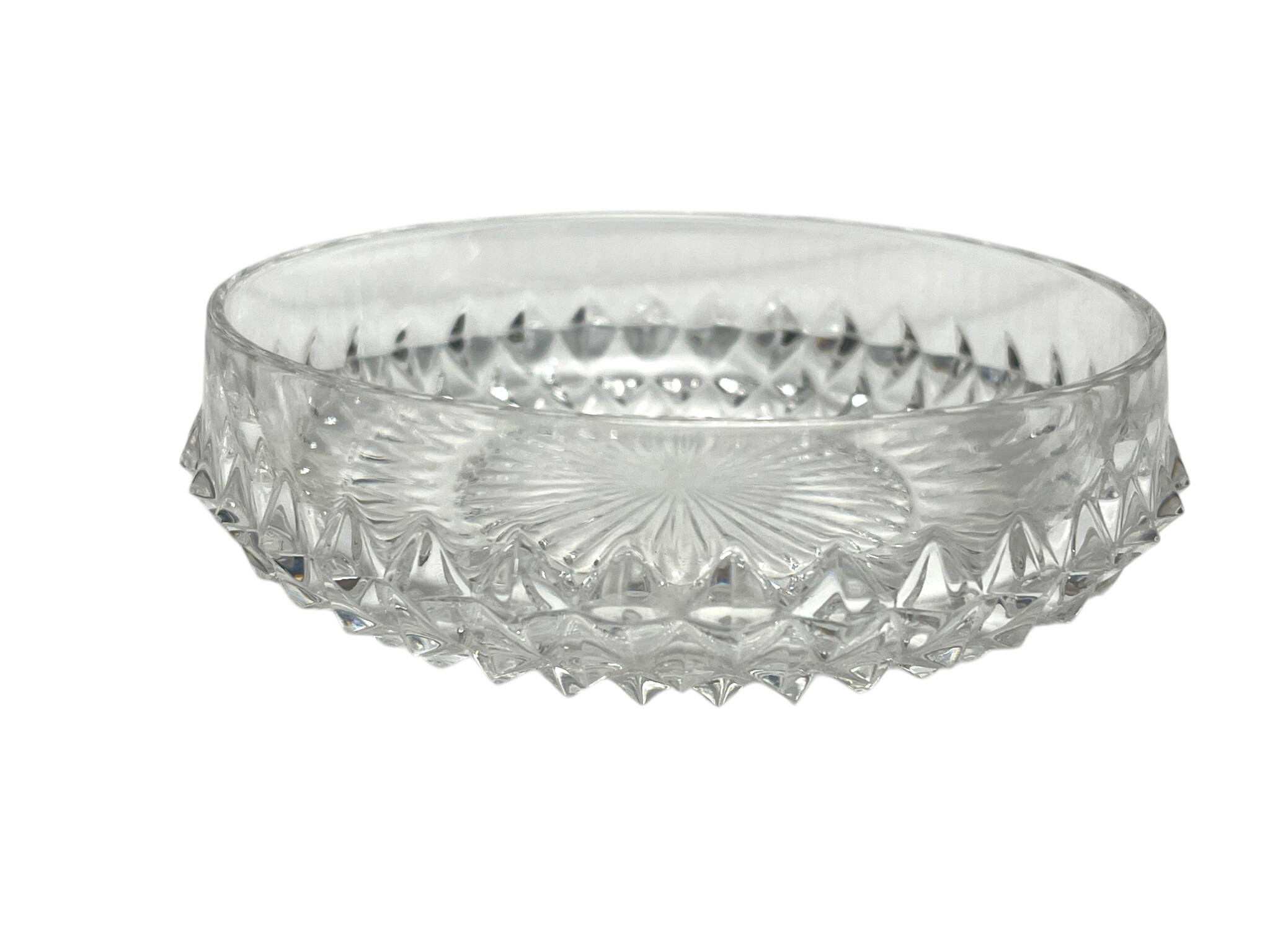 Vintage, cut crystal vide-poche from the 20th century.