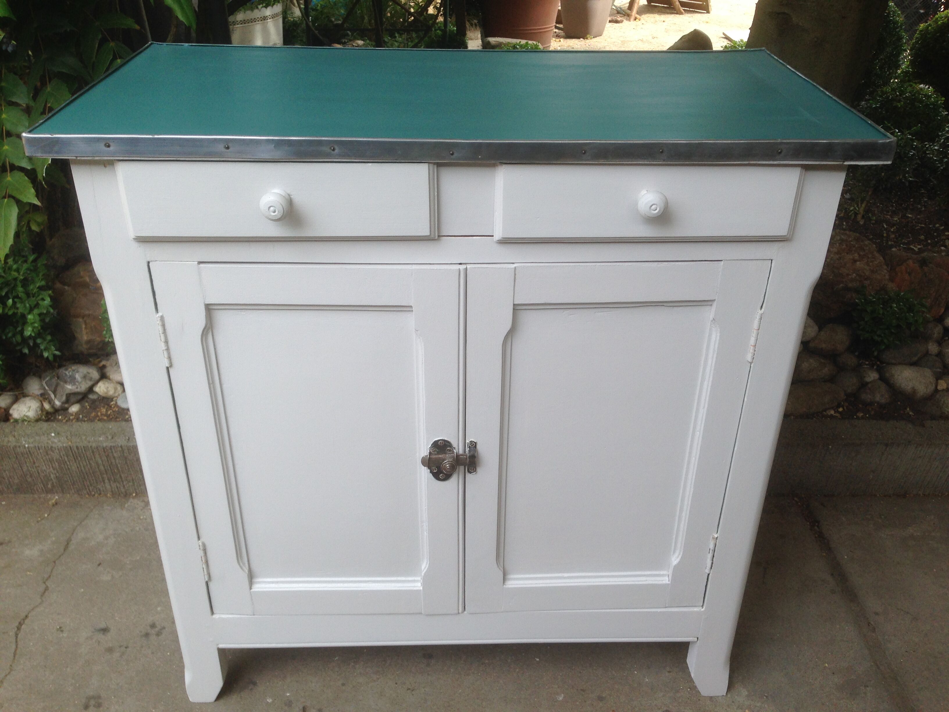 Buffet Paris vintage