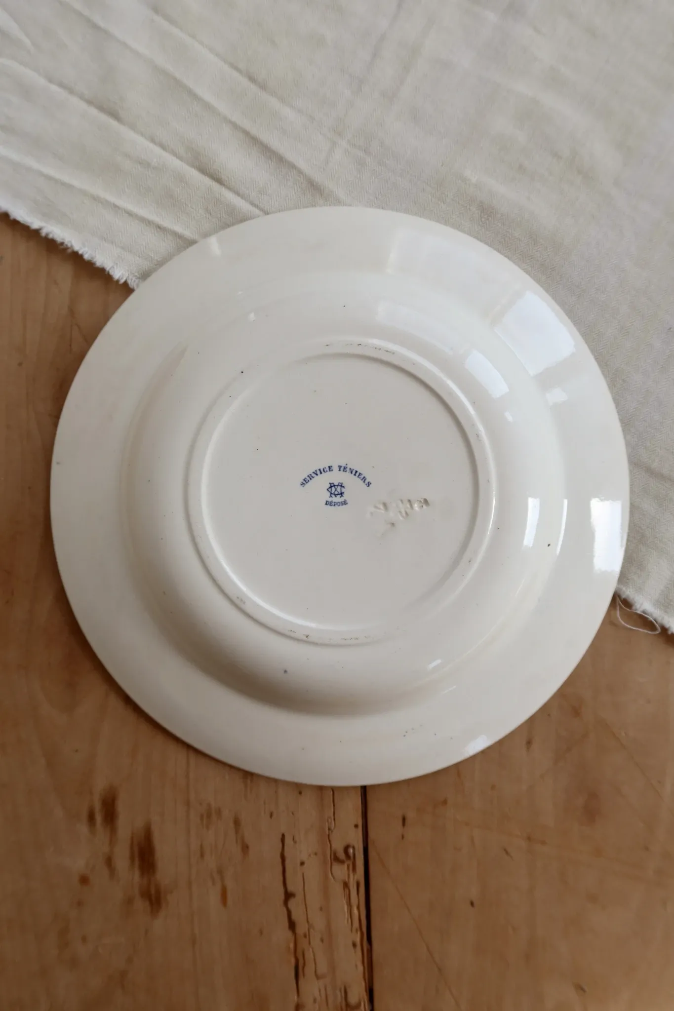 Antique hollow plate Creil and Montereau Téniers service - Ironstone