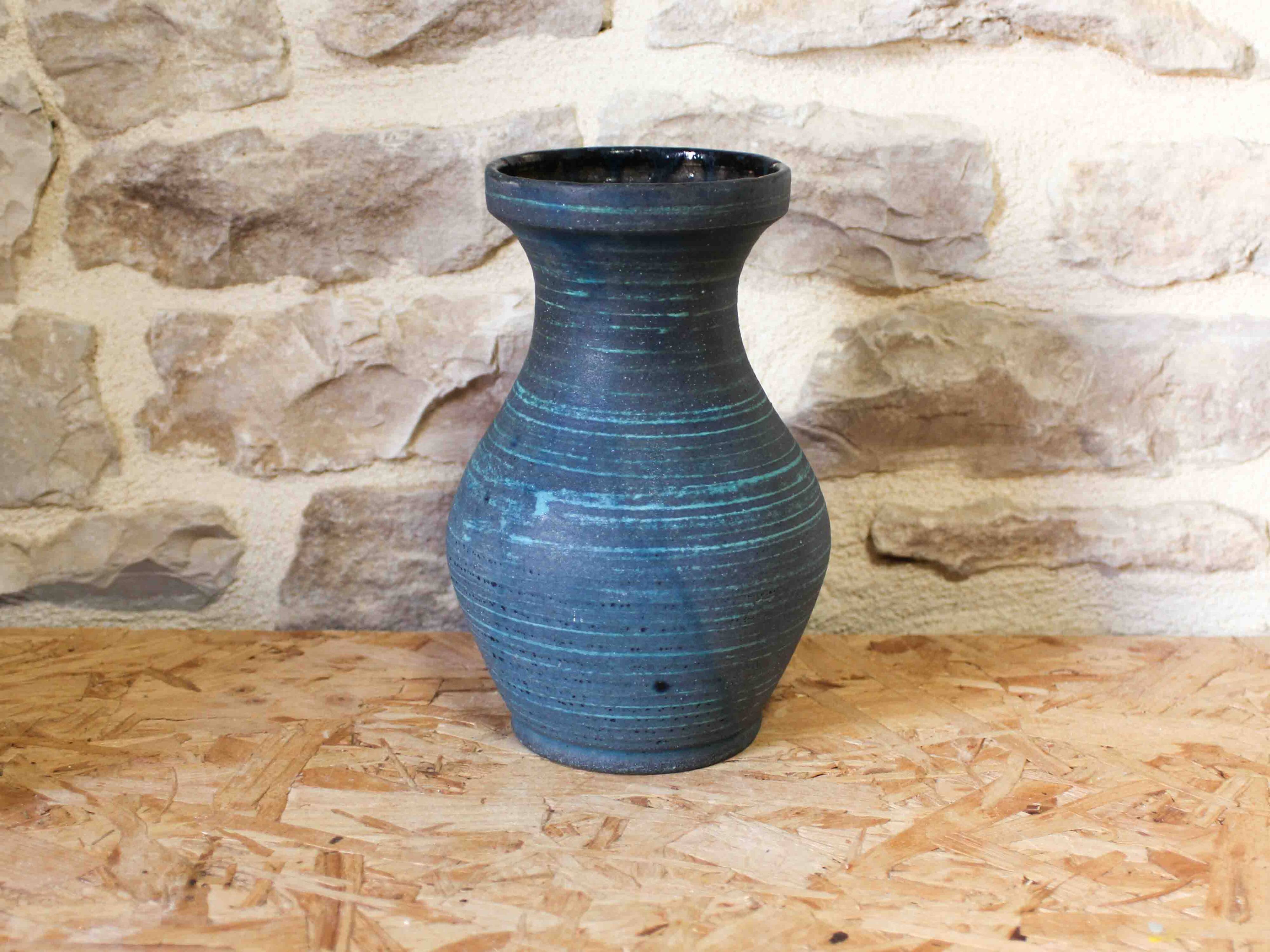 Vase en céramique bleu Accolay