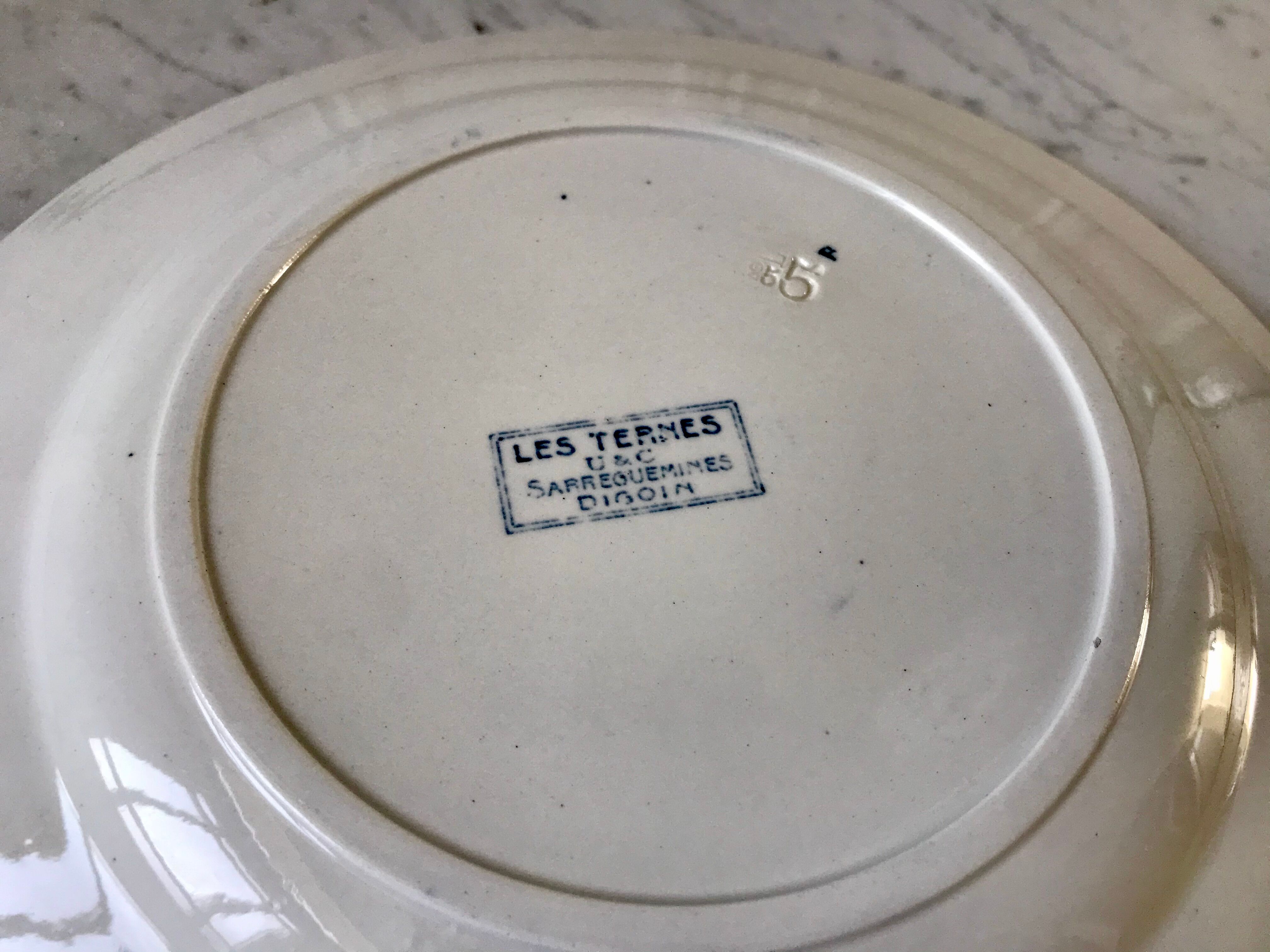 round dish in blue Iron Earth U&C Digoin Sarreguemines model Les Ternes late 19th century