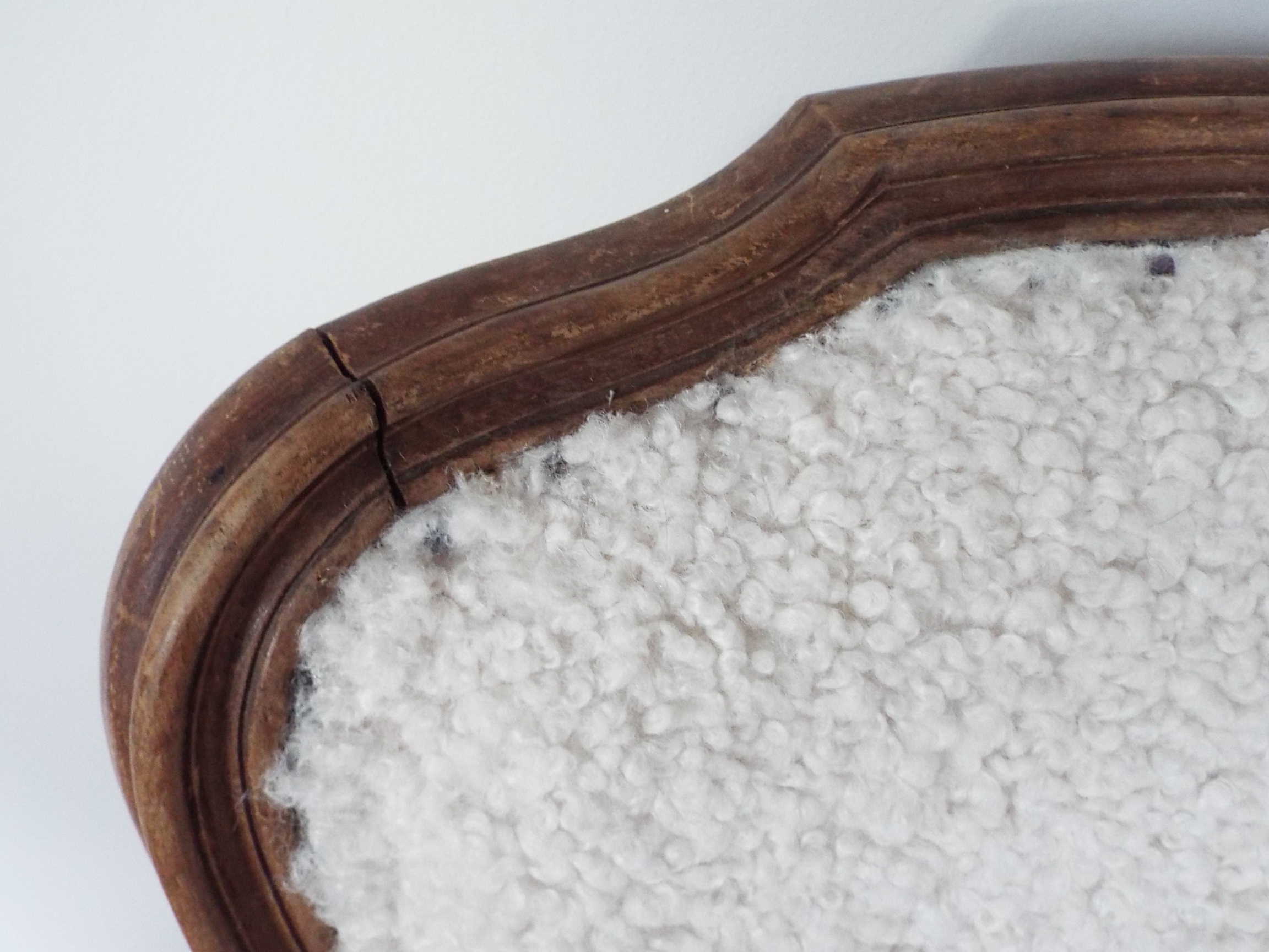 Chair style louis XV sheep