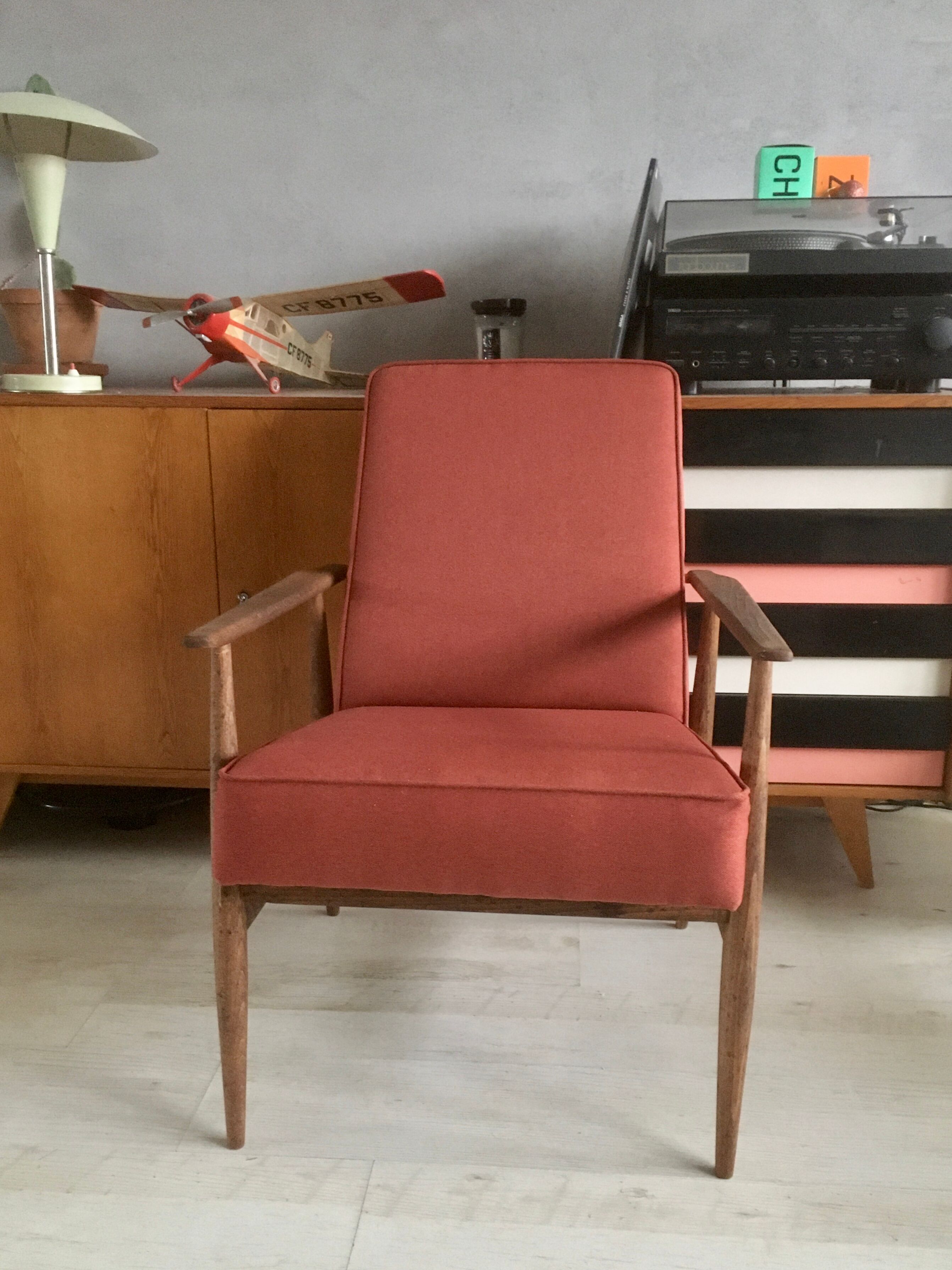 Fauteuil original vintage poli 300-190