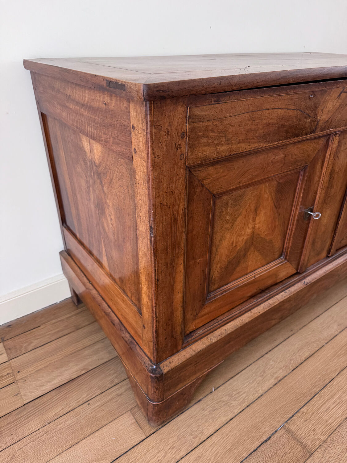 Old hay - farm chest