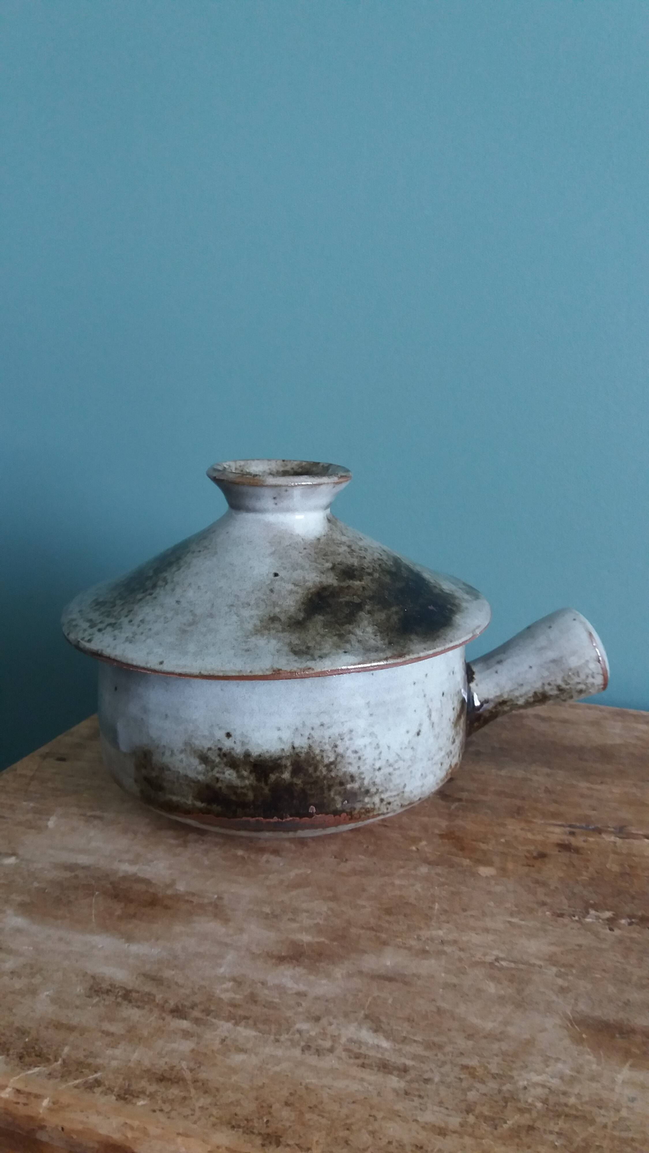 Covered fondue pot signed Atch, Chantal and Thierry Robert