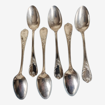 Six small Christofle model Marly spoons in silver metal