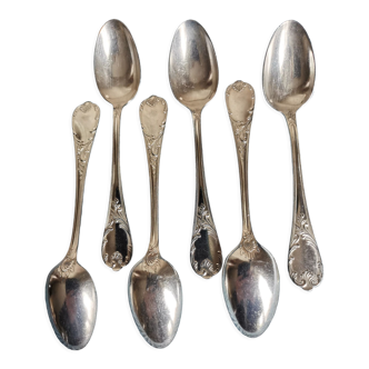 Six small Christofle model Marly spoons in silver metal